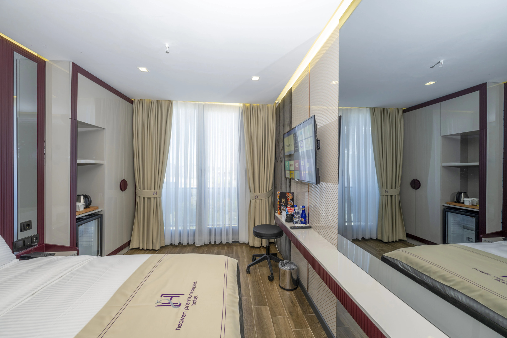 Отель Heaven Premium Airport