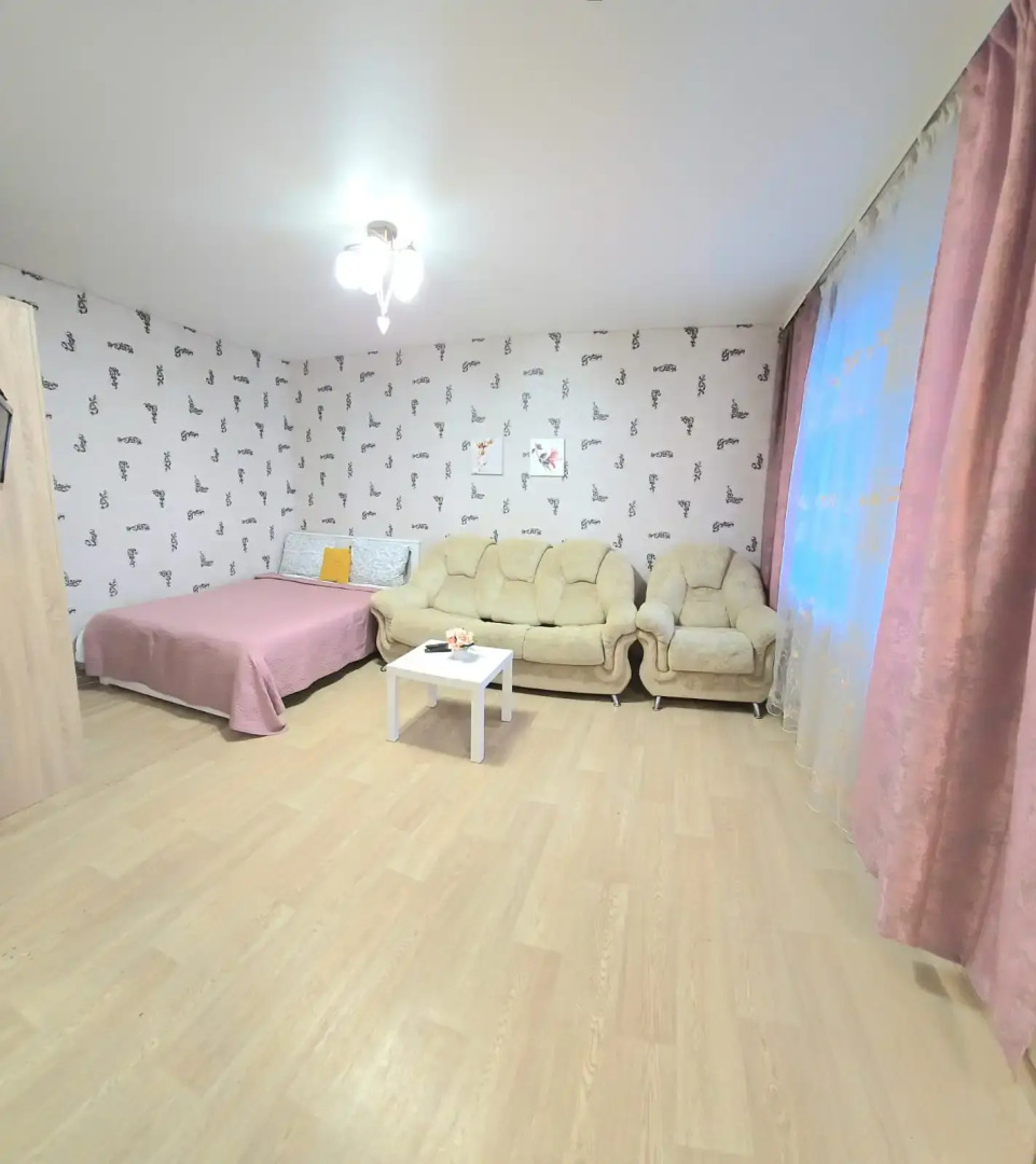 Квартира Комсомольская 105