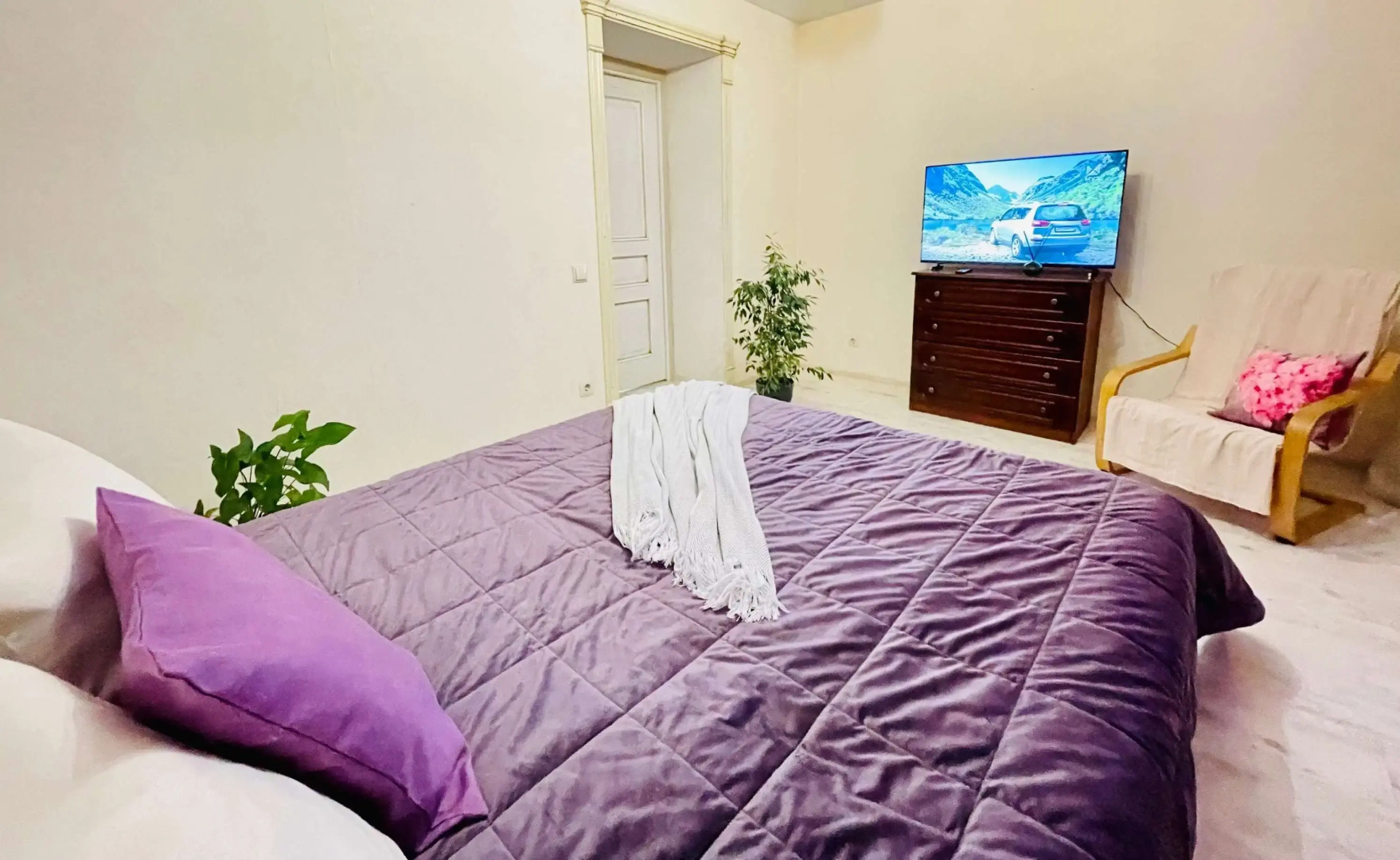 Квартира на Севастопольской 17