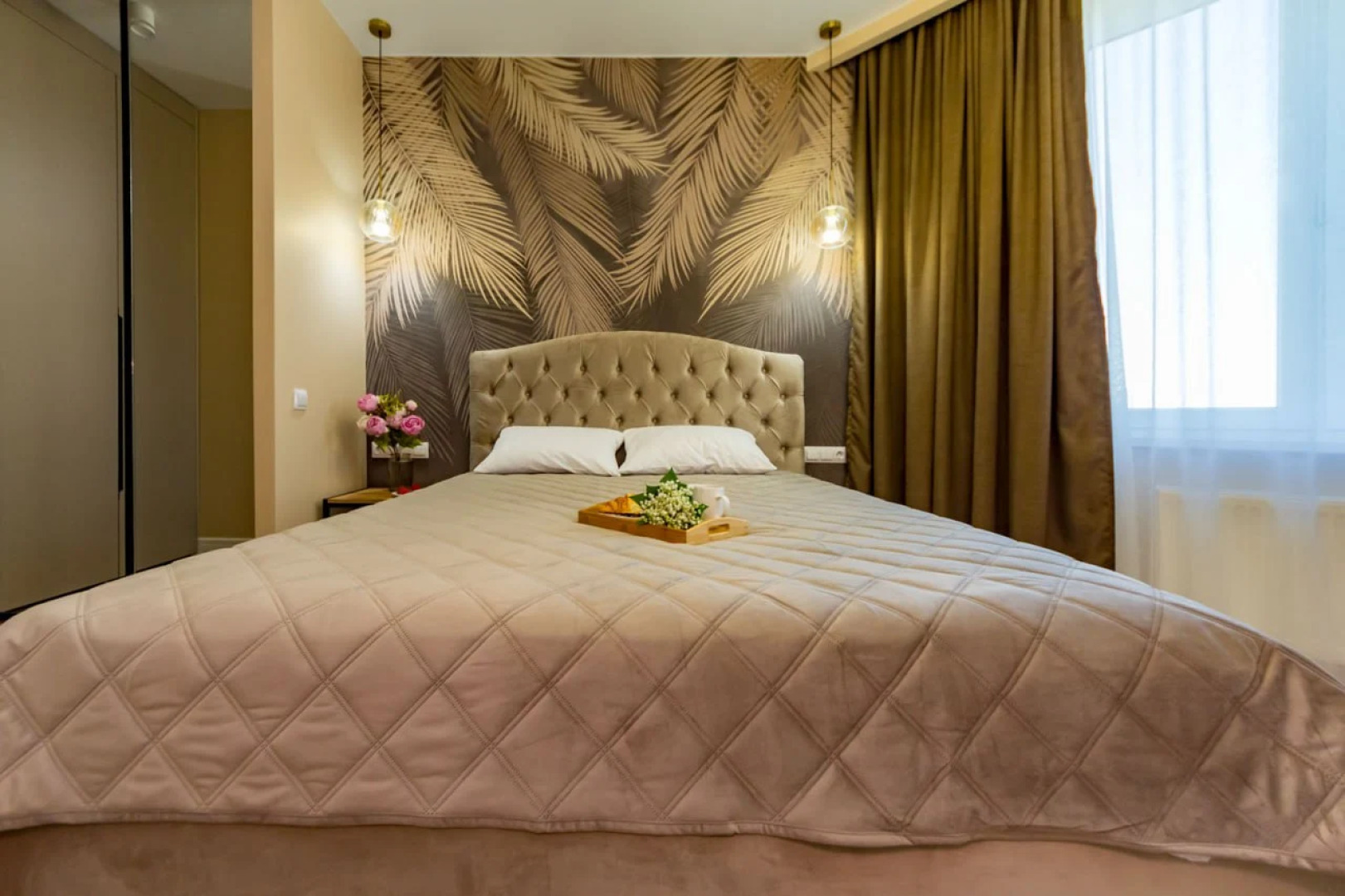 Апартаменты Emerald on Leonova