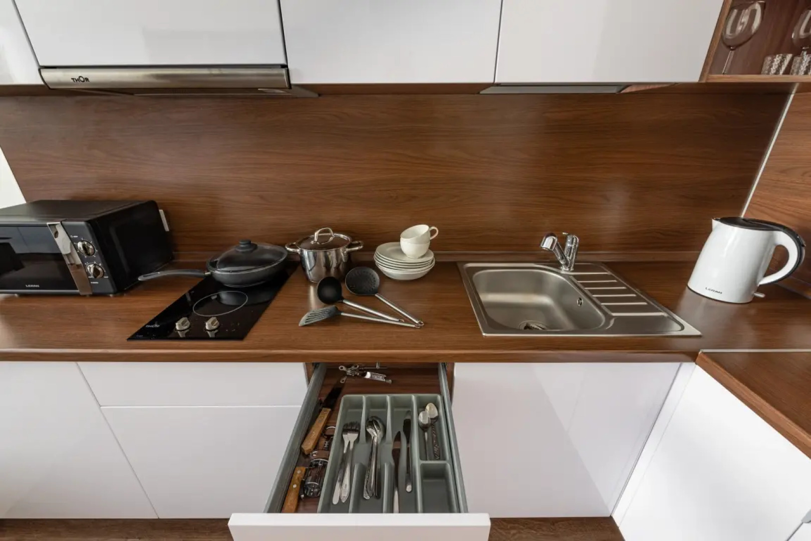 3 Апартаменты Малышева 42 (05)