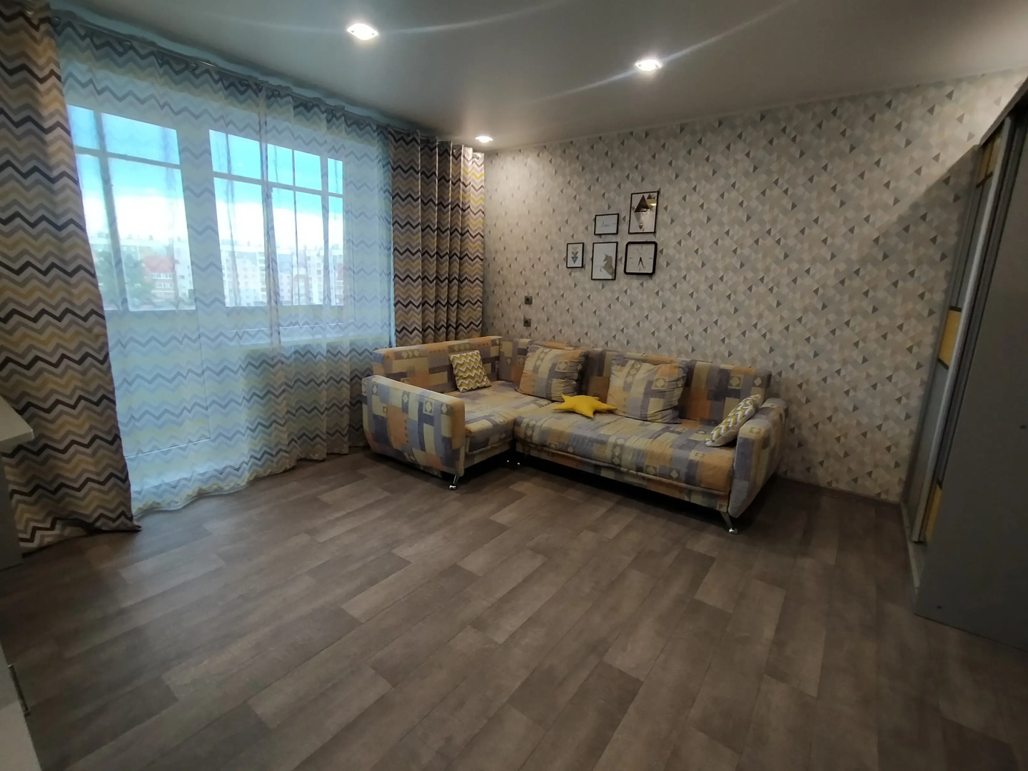 Апартаменты Отличный День рядом с ТРЦ Родник