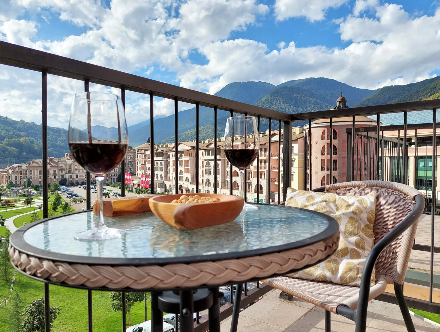 Квартира Уютное Гнездышко с Видом На Горы