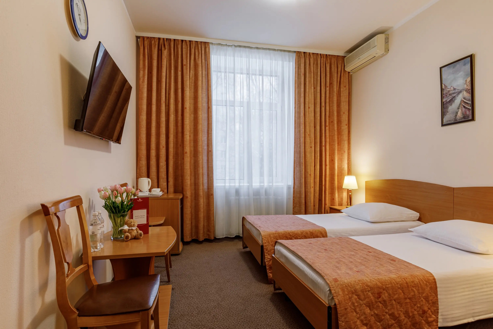 Отель Максима Ирбис