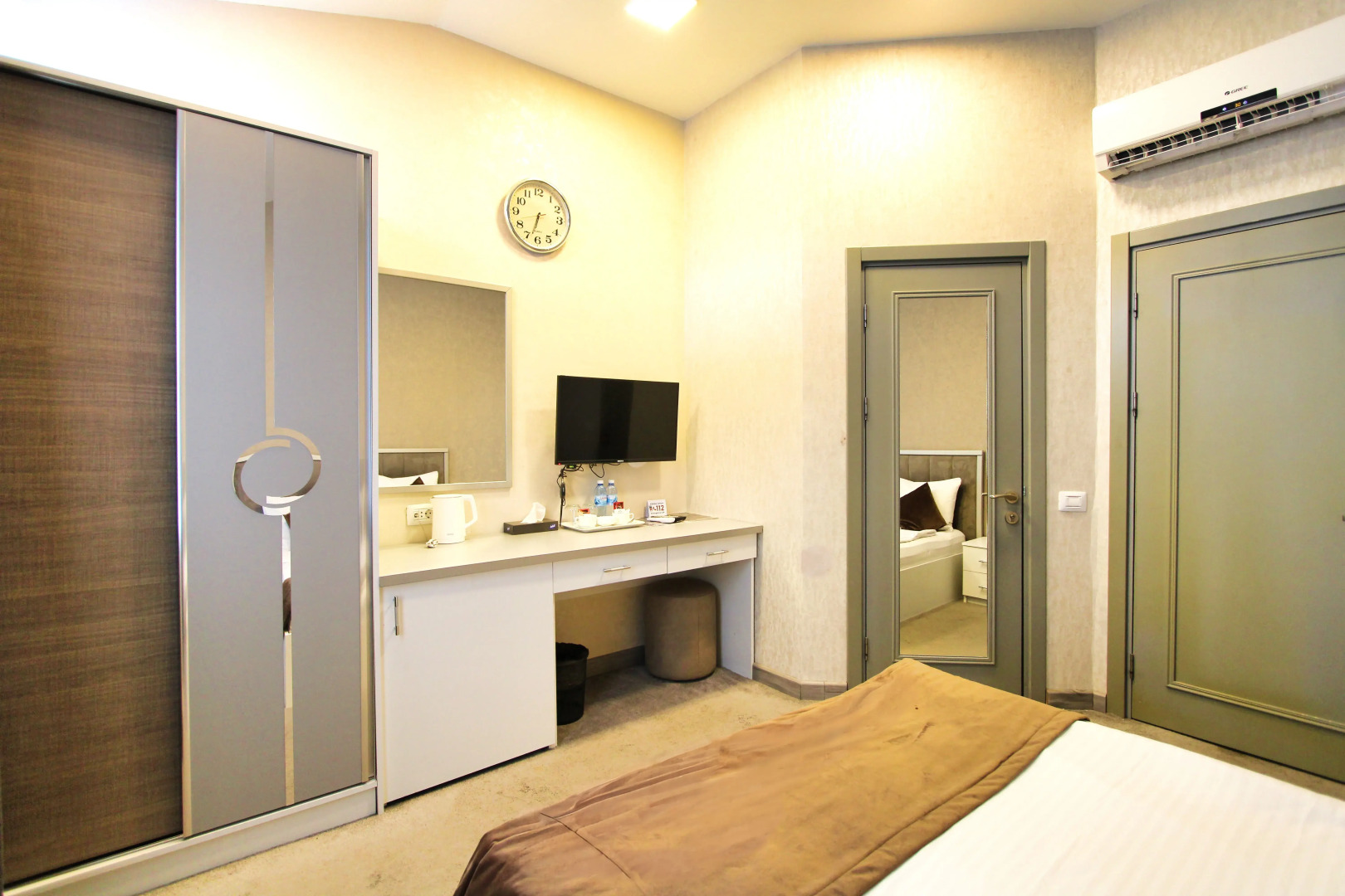 Отель Sunday Boutique