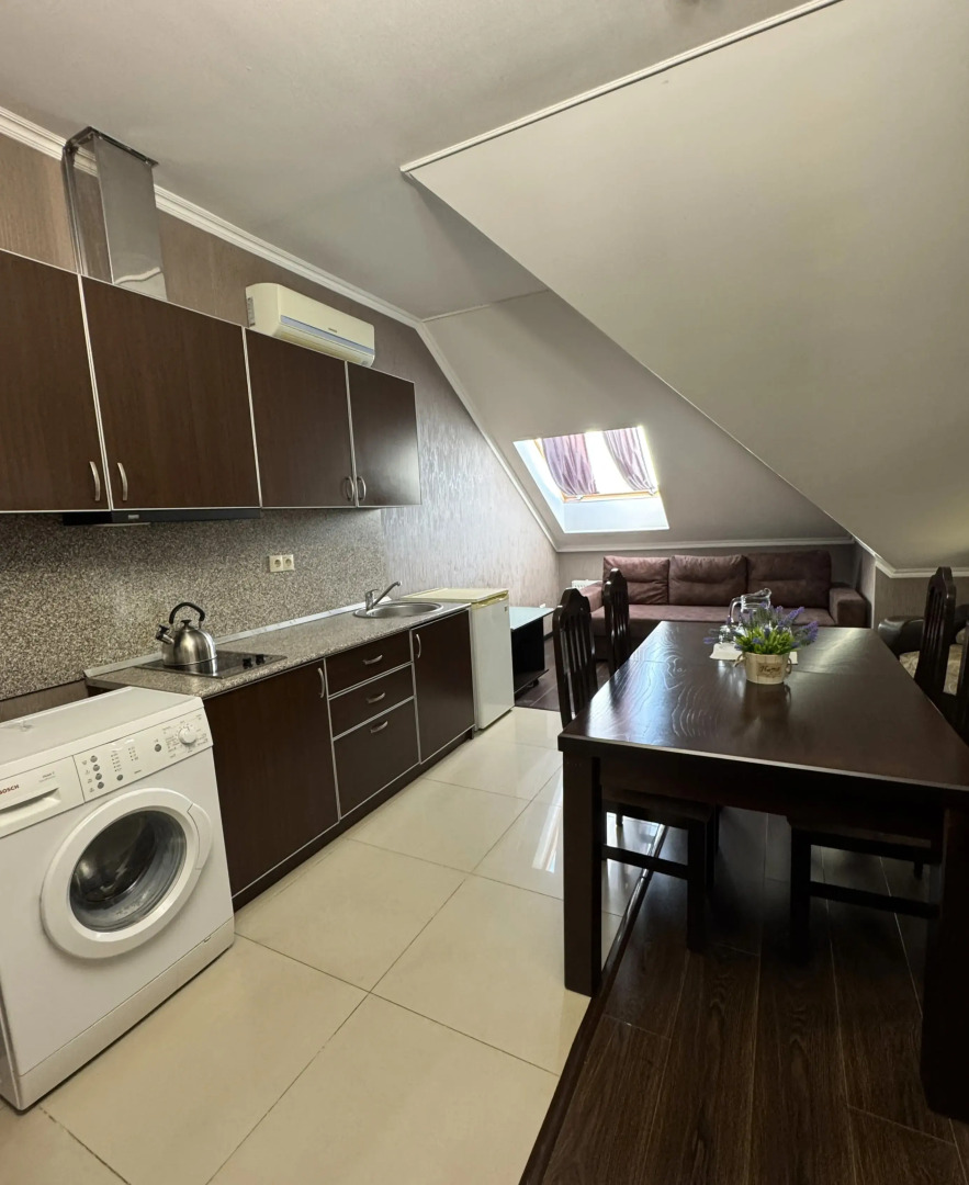 Отель Парадейсон