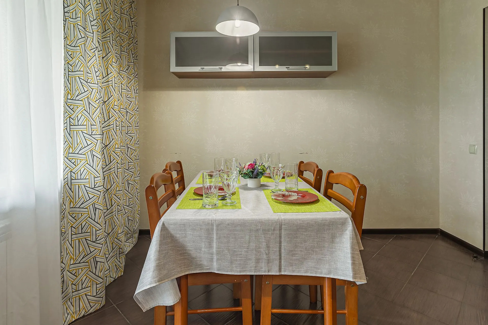 Квартира Просторная с Новым Ремонтом в Центре