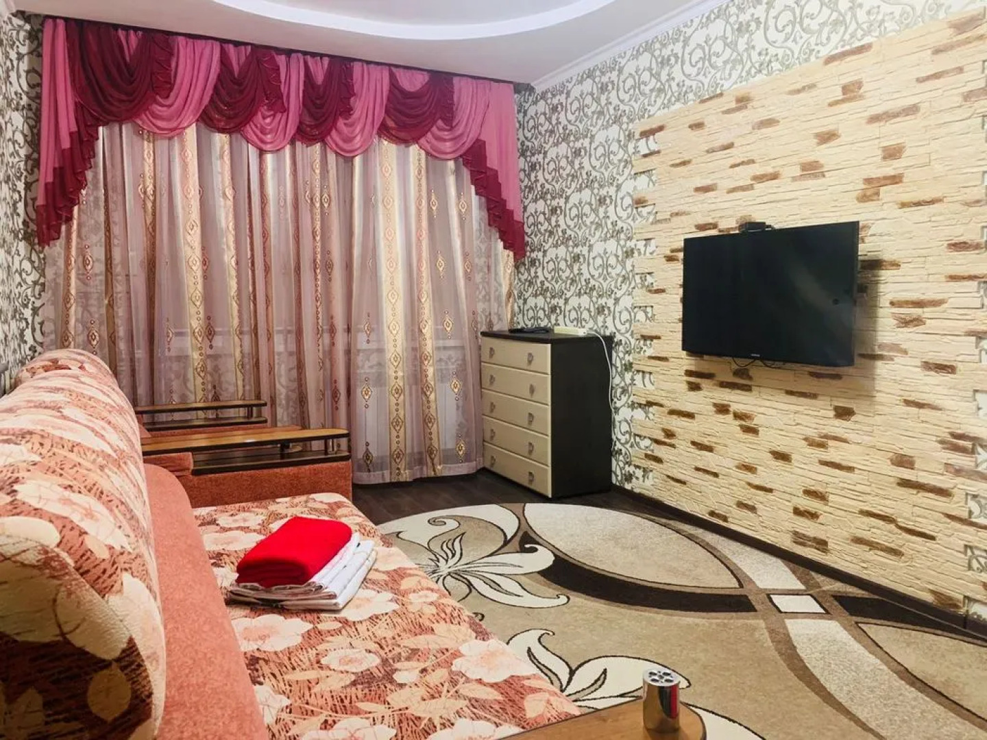 Квартира Рыжий кот на улице Ленина 125