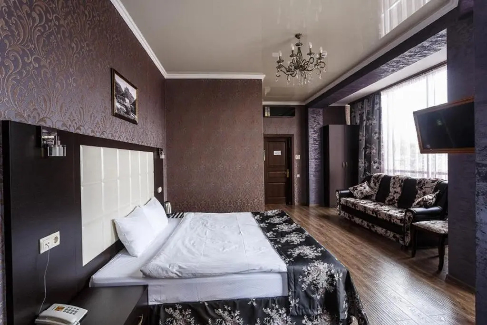 Отель Верона