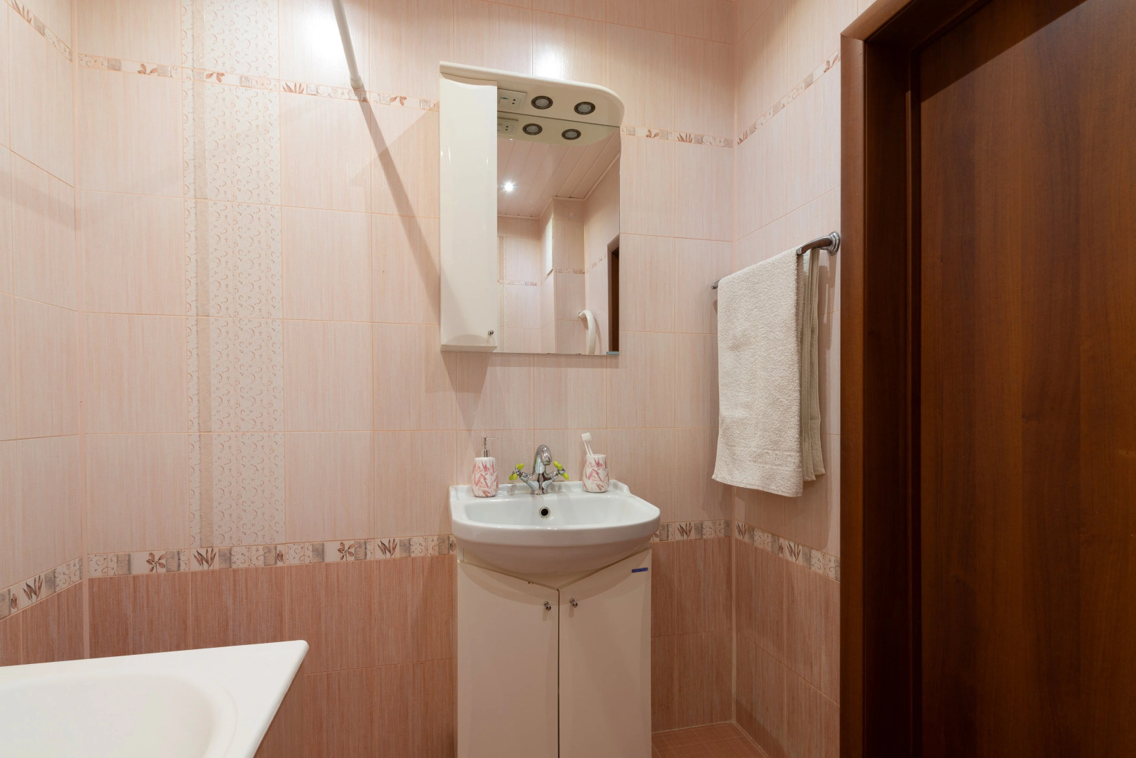 Апартаменты Стильная Квартира с Видом на Мост Влюбленных