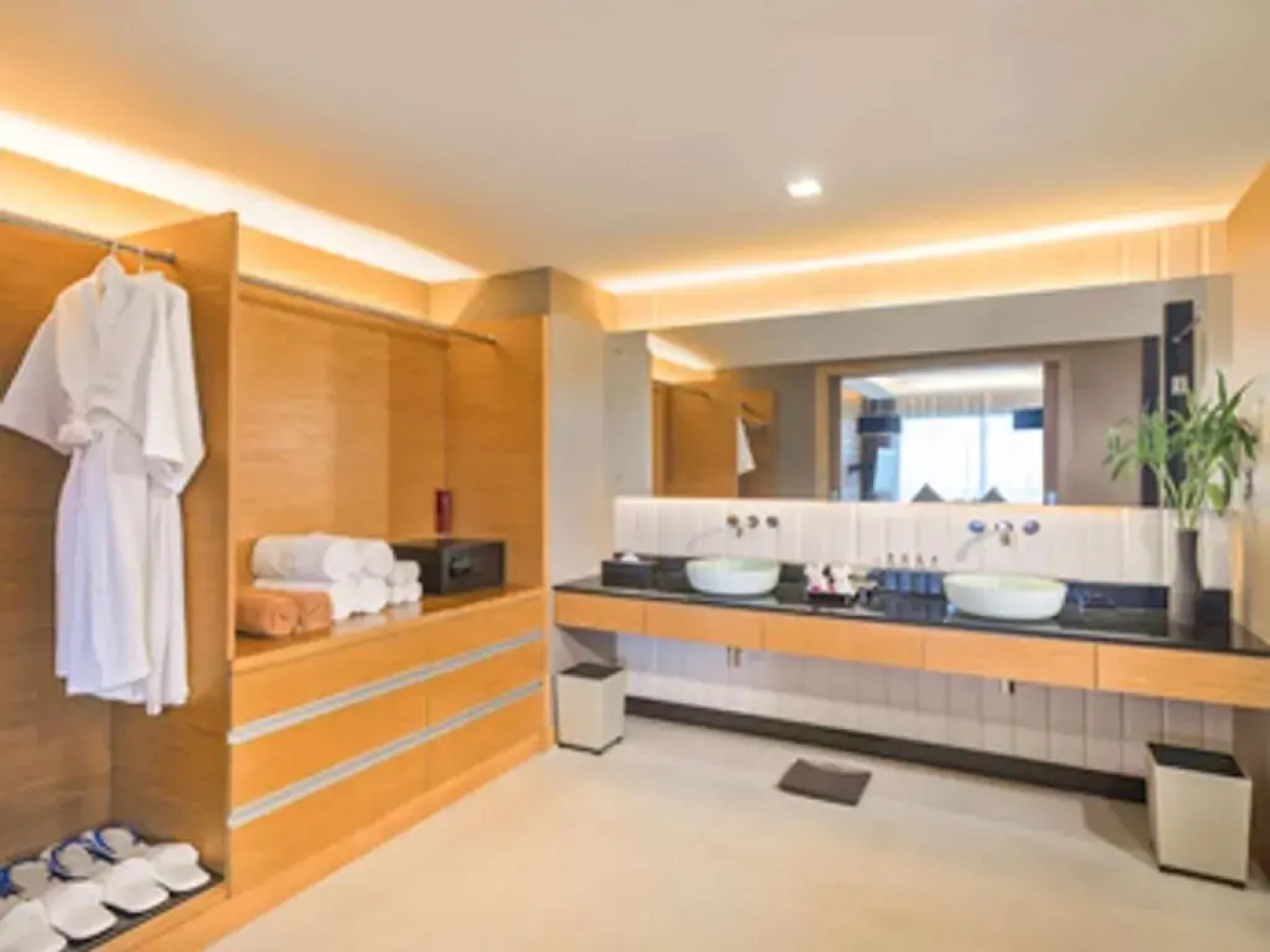 Отель Novotel Phuket Kata Avista Resort And Spa