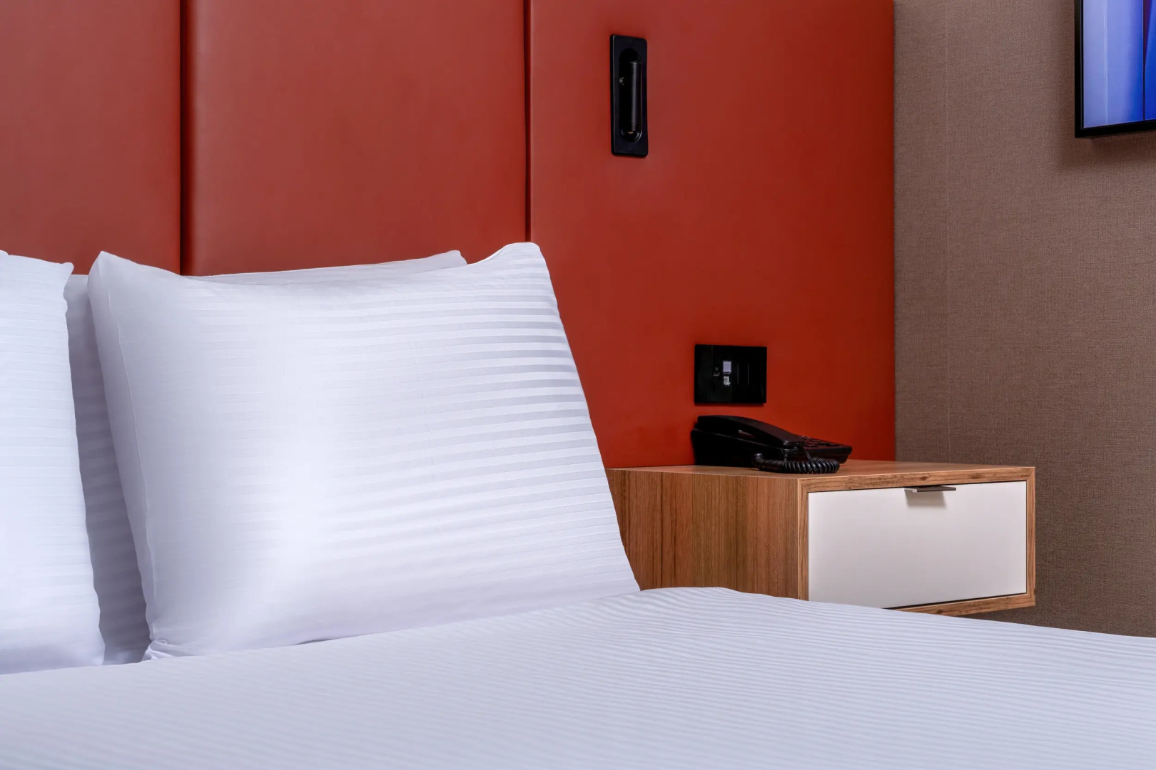 Отель Best Western Premier Hidden Hills