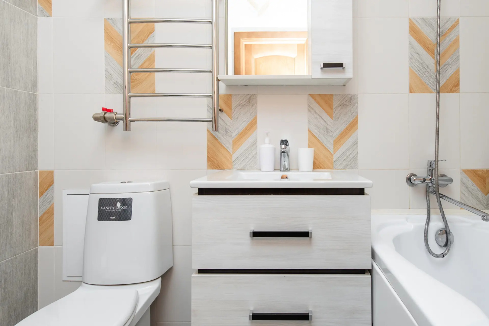 Апартаменты Unique Apart Байкал напротив ЛДК на Притомском 25/2