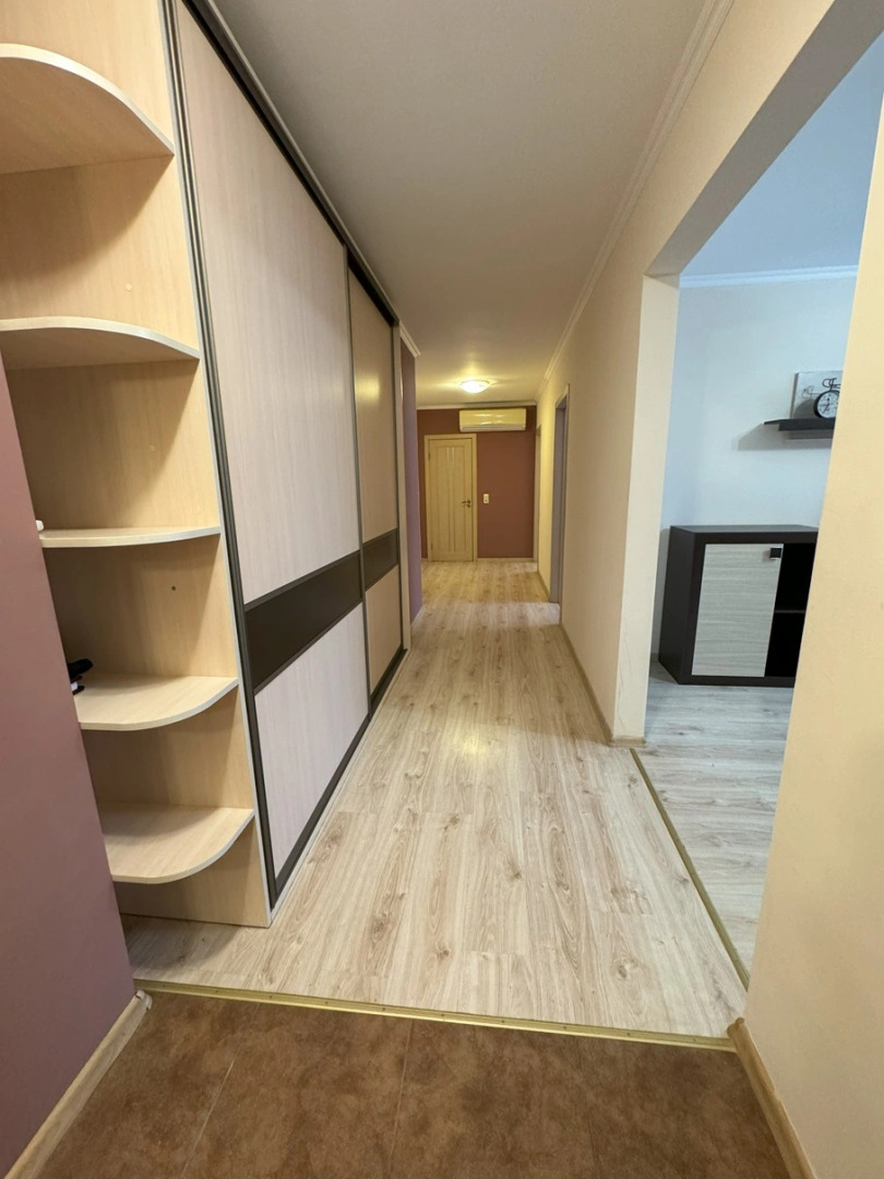 Апартаменты Трехкомнатная Квартира на Сутки ул. Чехова 12