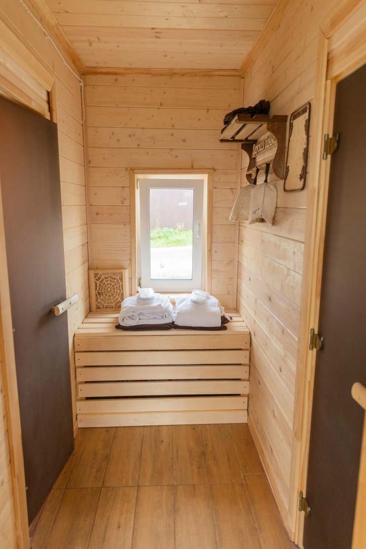 Частный дом с чаном и баней на берегу озера