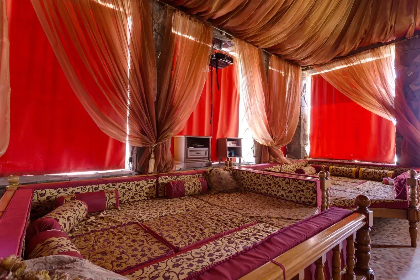 Вилла Аврора