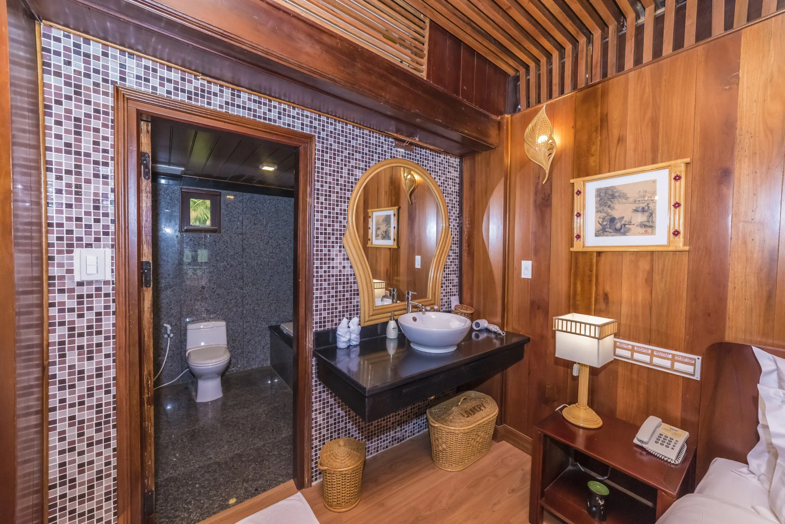 Отель Sankofa Village Hill Resort and Spa