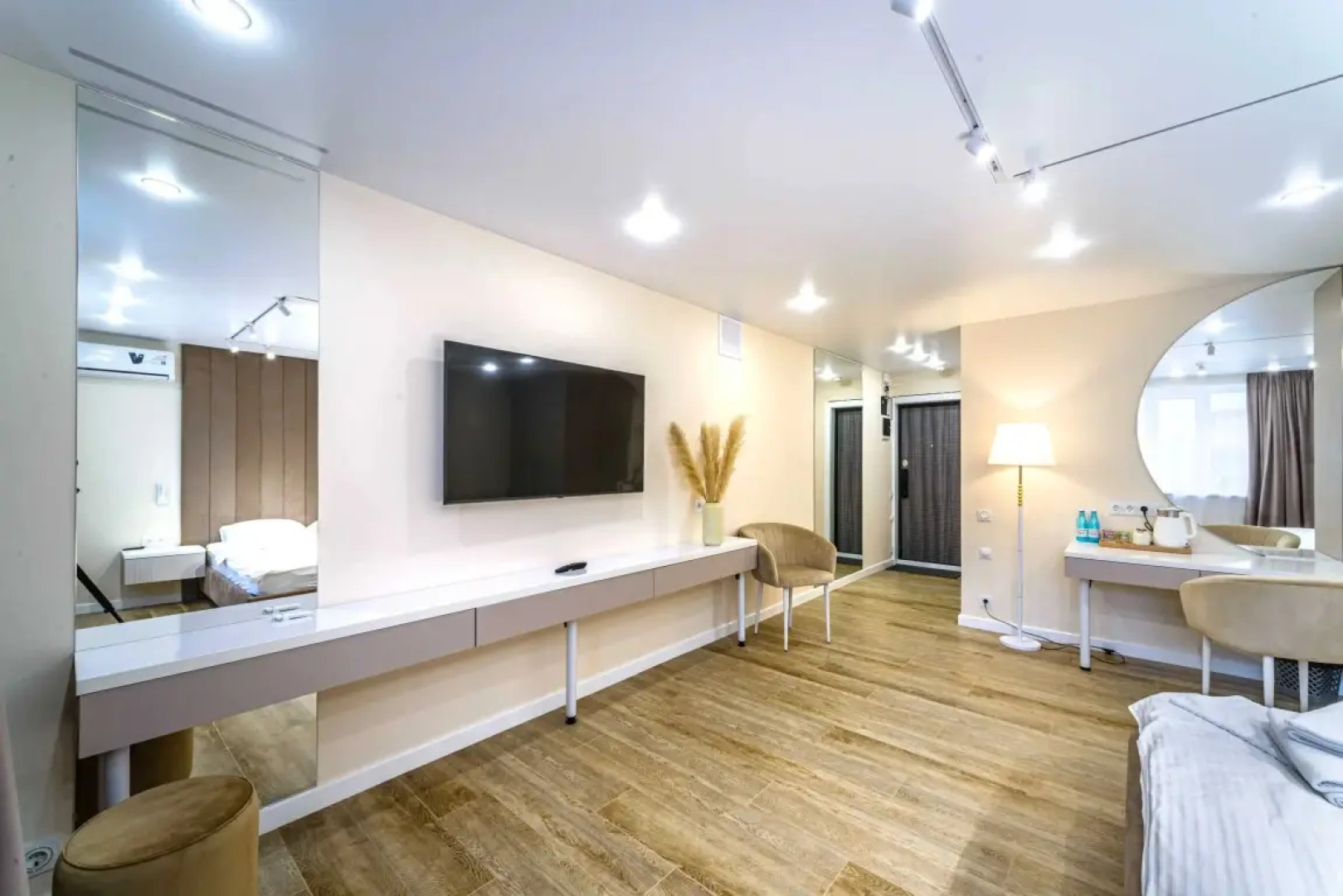 Апартаменты Портал Апартментс №11 на Дружбе 15