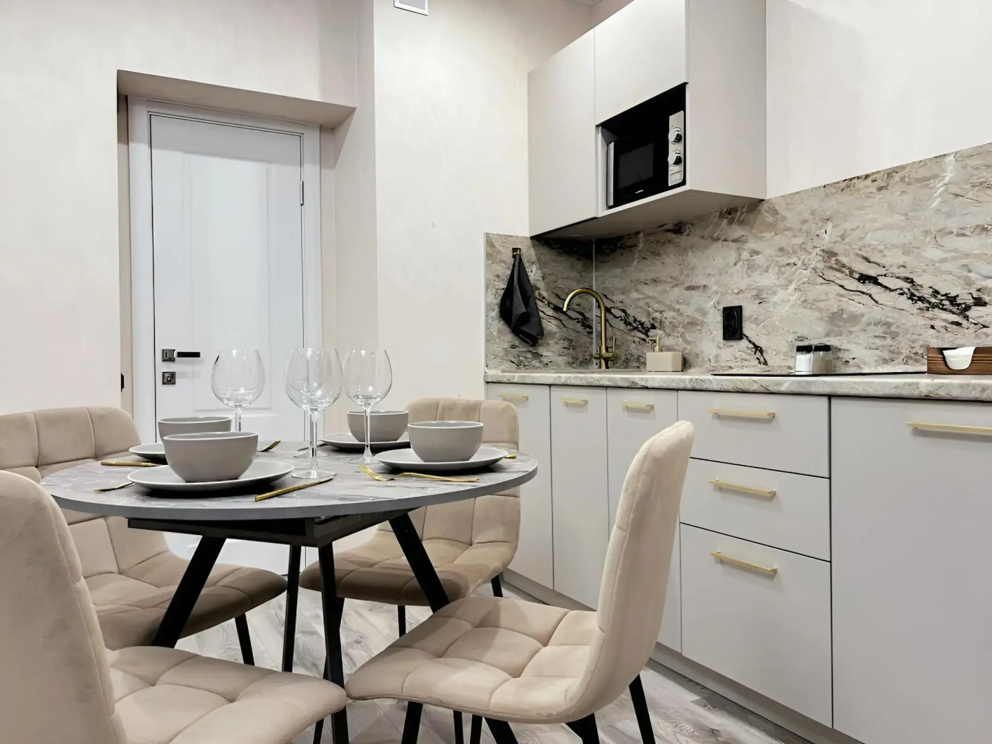 Апартаменты в центре Казани на Дзержинского