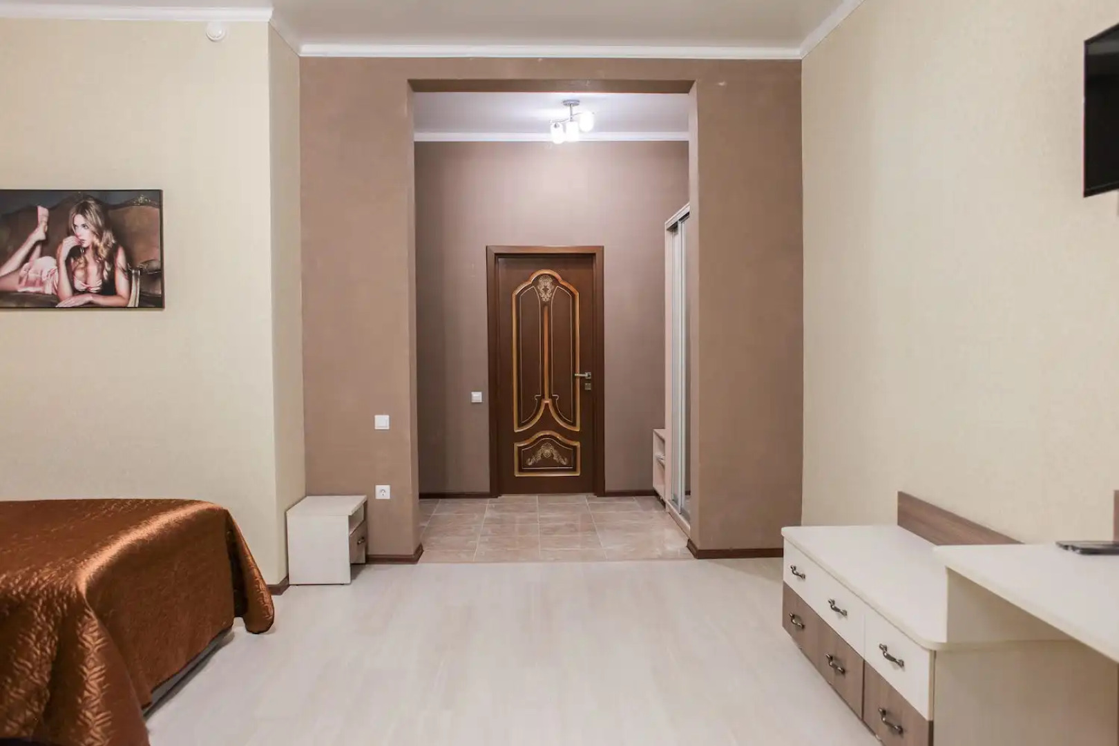 Отель Джулия