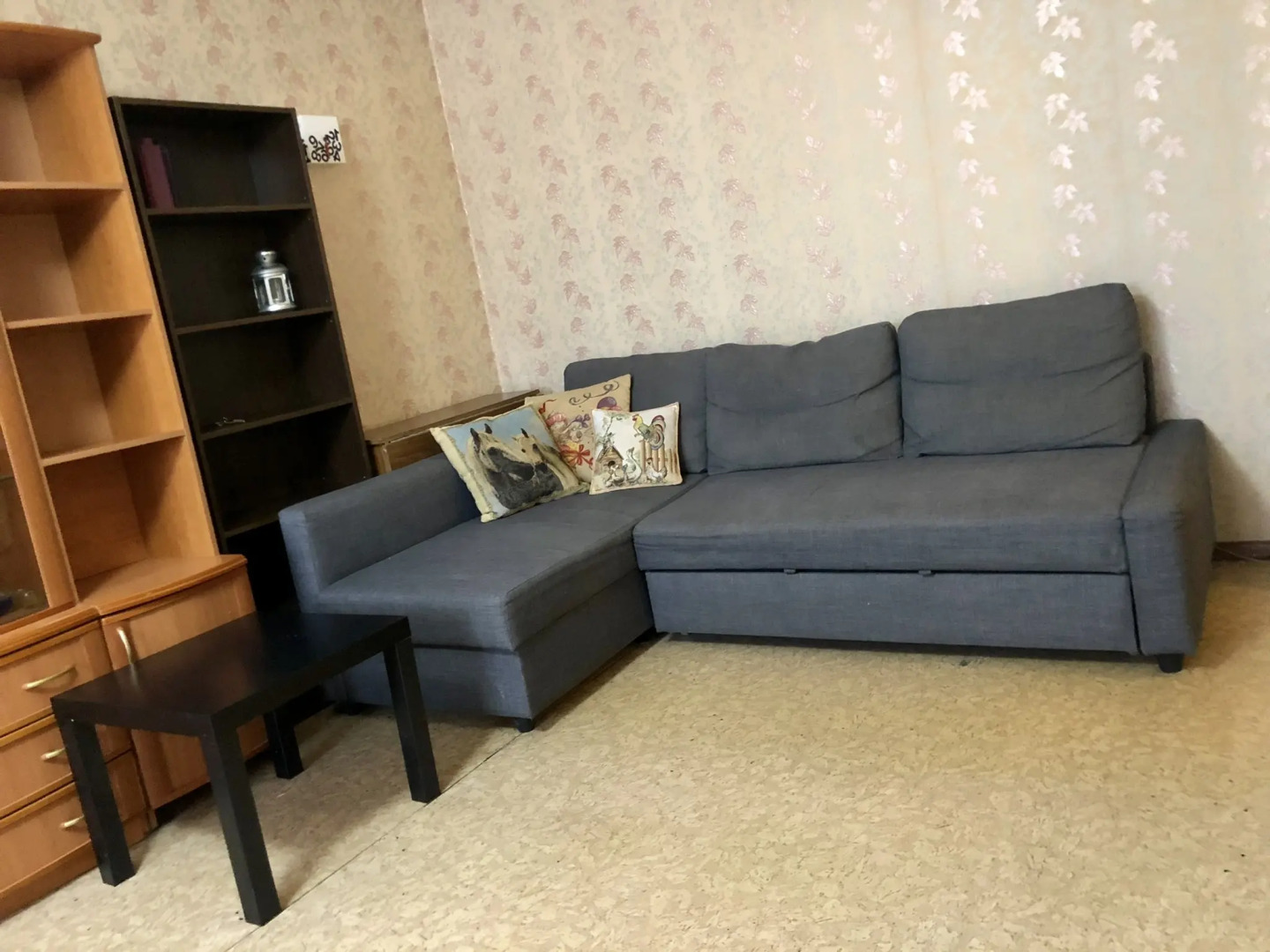 Квартира на проспекте Менделеева 12