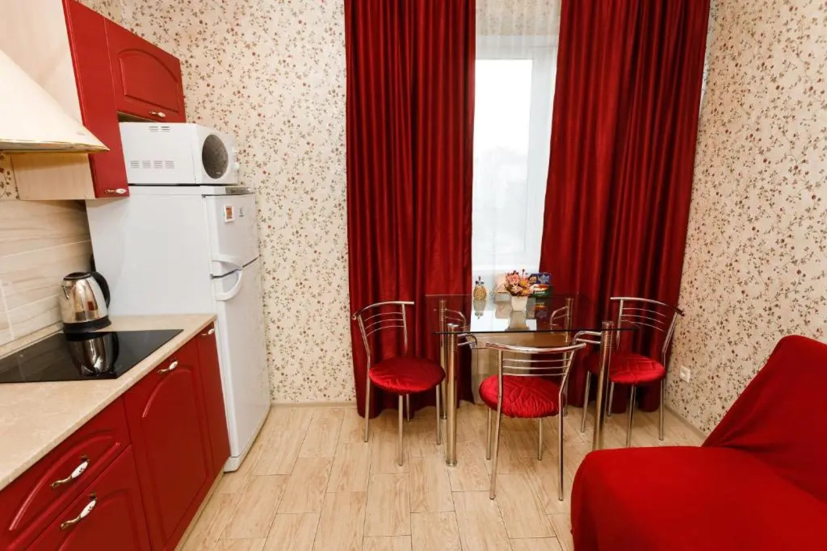 Апартаменты Серова 27