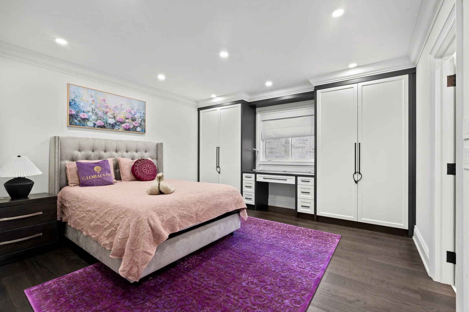 Частный дом Globalstay Luxury 4-Bedroom near Wonderland near Wonderland with Free Parking