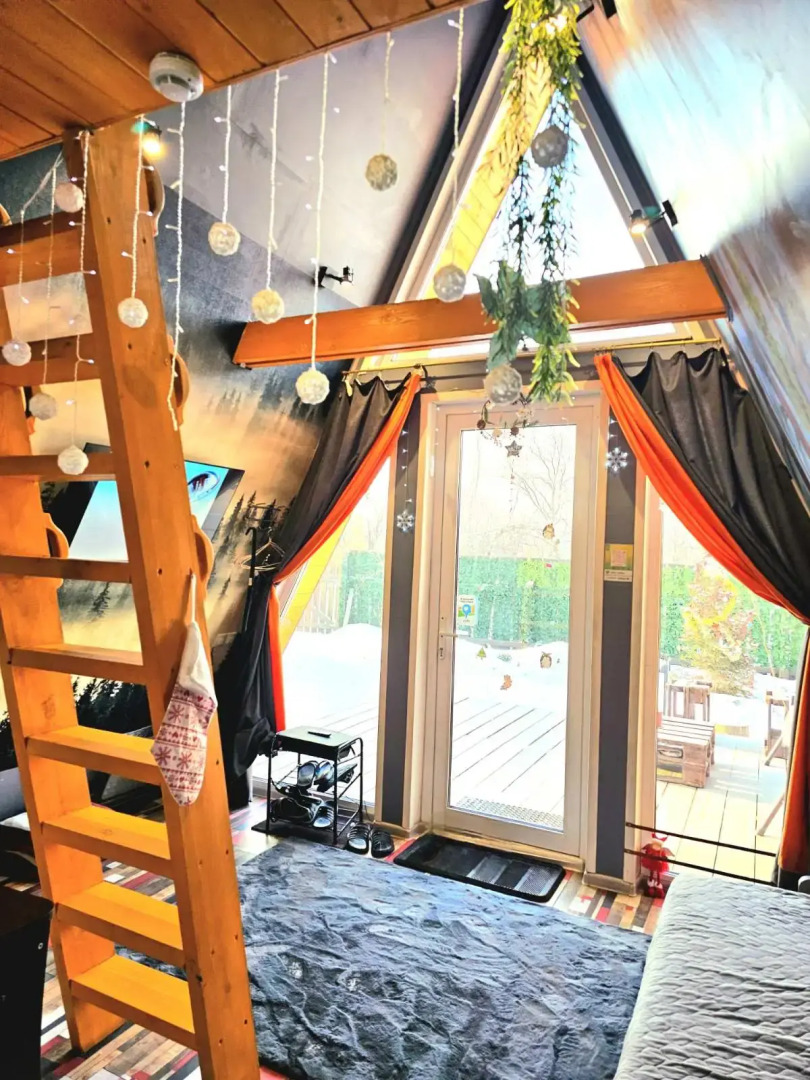 Частный Дом А-Frame на Малиновой