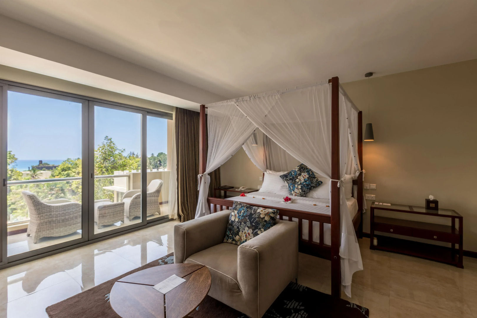 Курортный отель Ngalawa Hotel