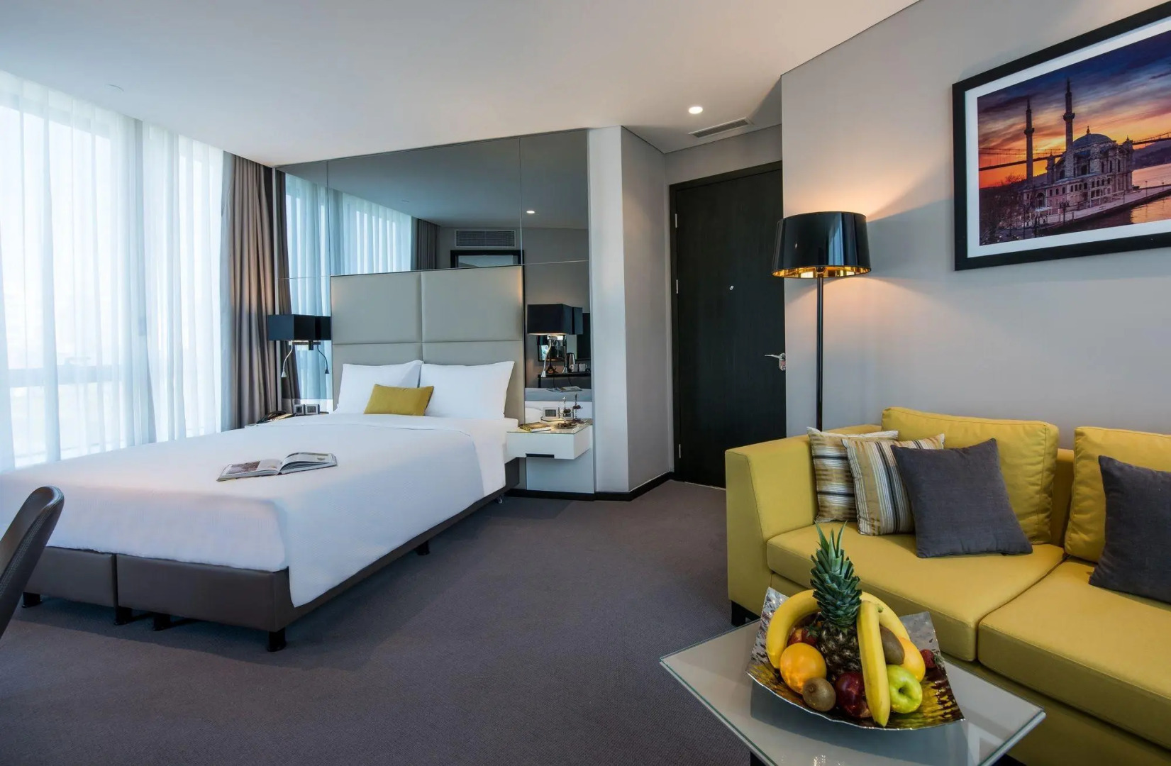 Отель Centro Westside by Rotana