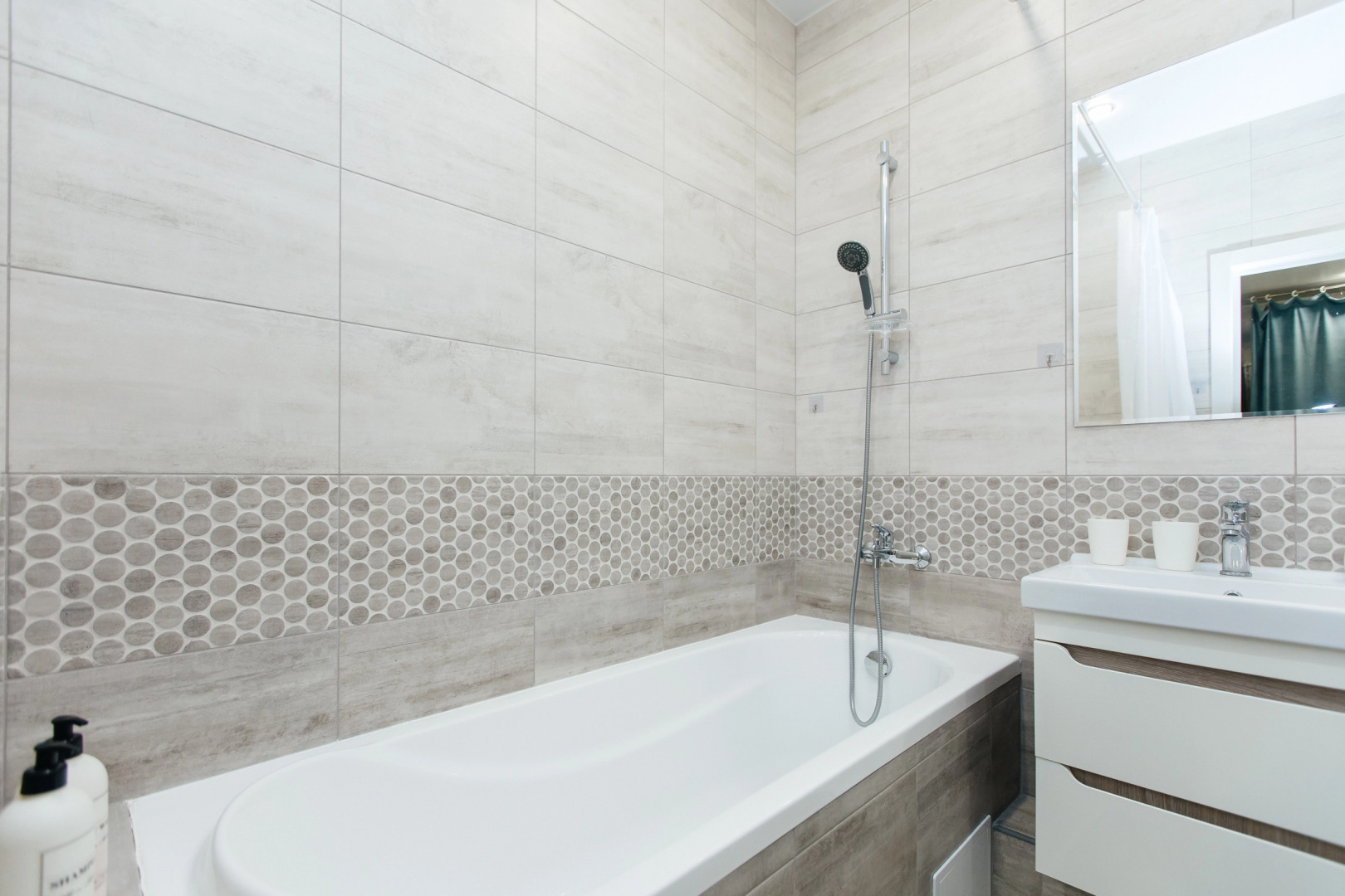 Квартира Комфортная Двухкомнатная с Видом на Реку