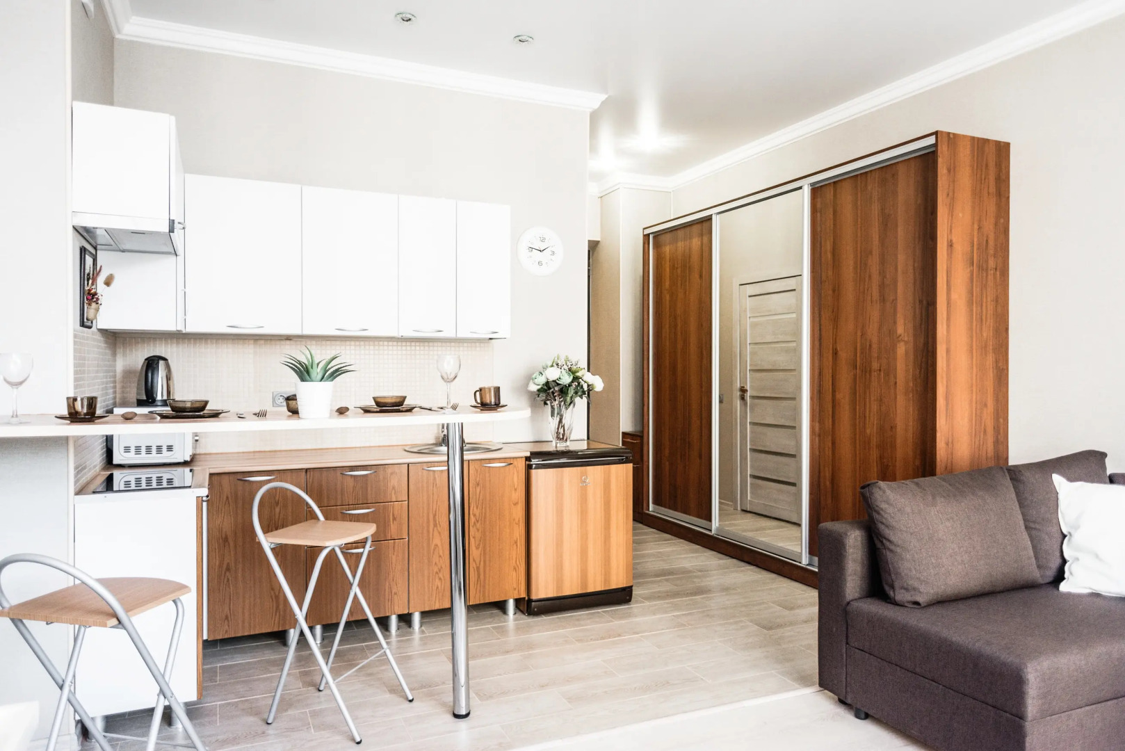 Апартаменты ApartHause в центре у БЦ Высоцкий