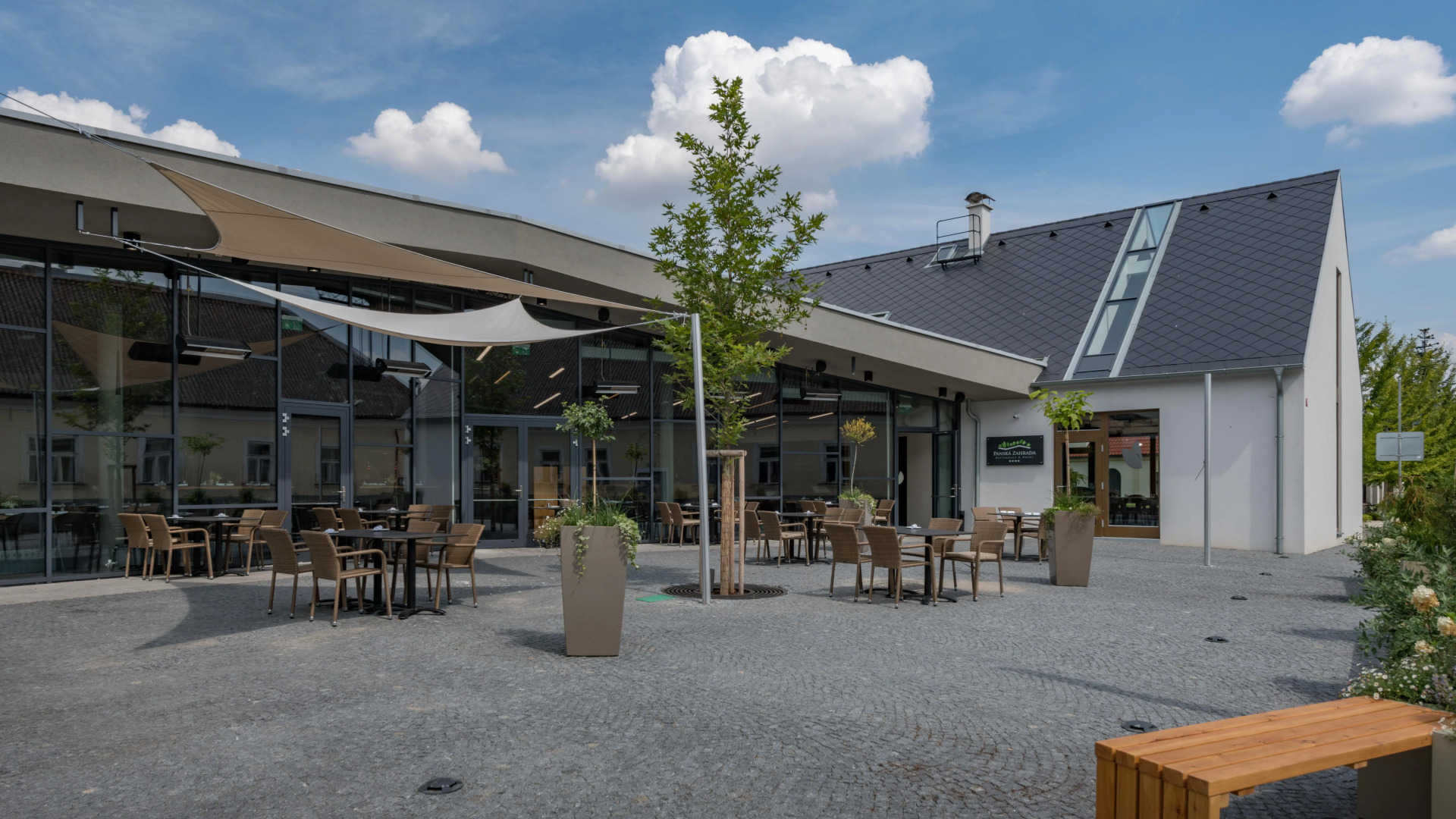 Отель Panská Zahrada