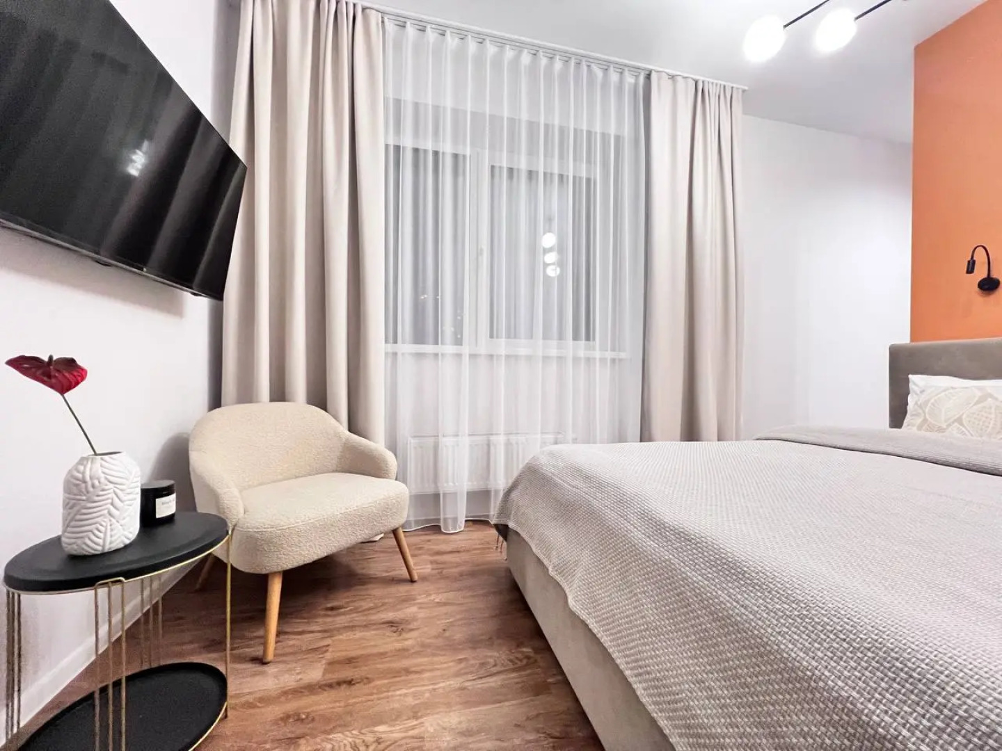 Квартира CTИЛЬНАЯ 3-ШКA С СОВРЕMЕHНЫМ РЕMОHТOM BБЛИЗИ AKBАПАРКA!