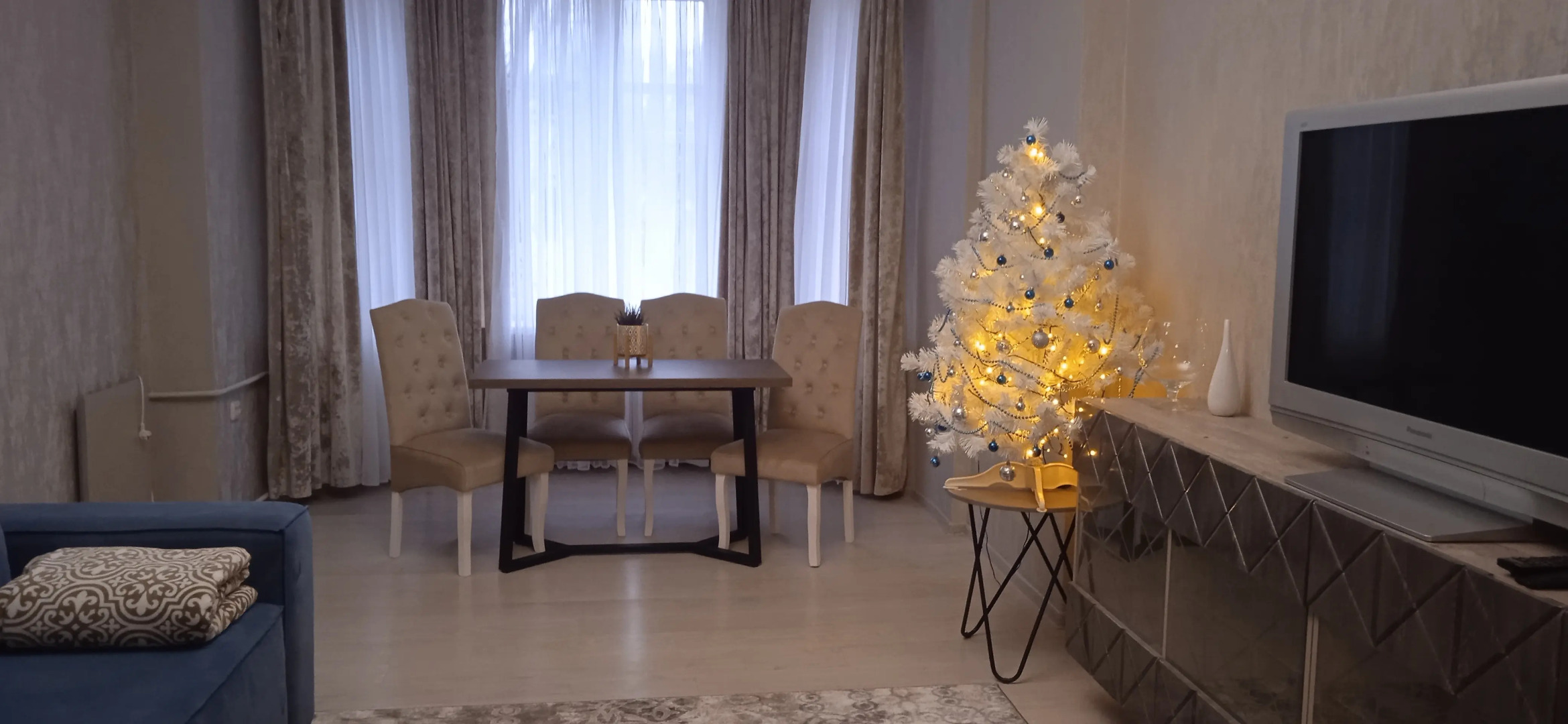 Апартаменты в центре 4х комнатные на Кирова 1