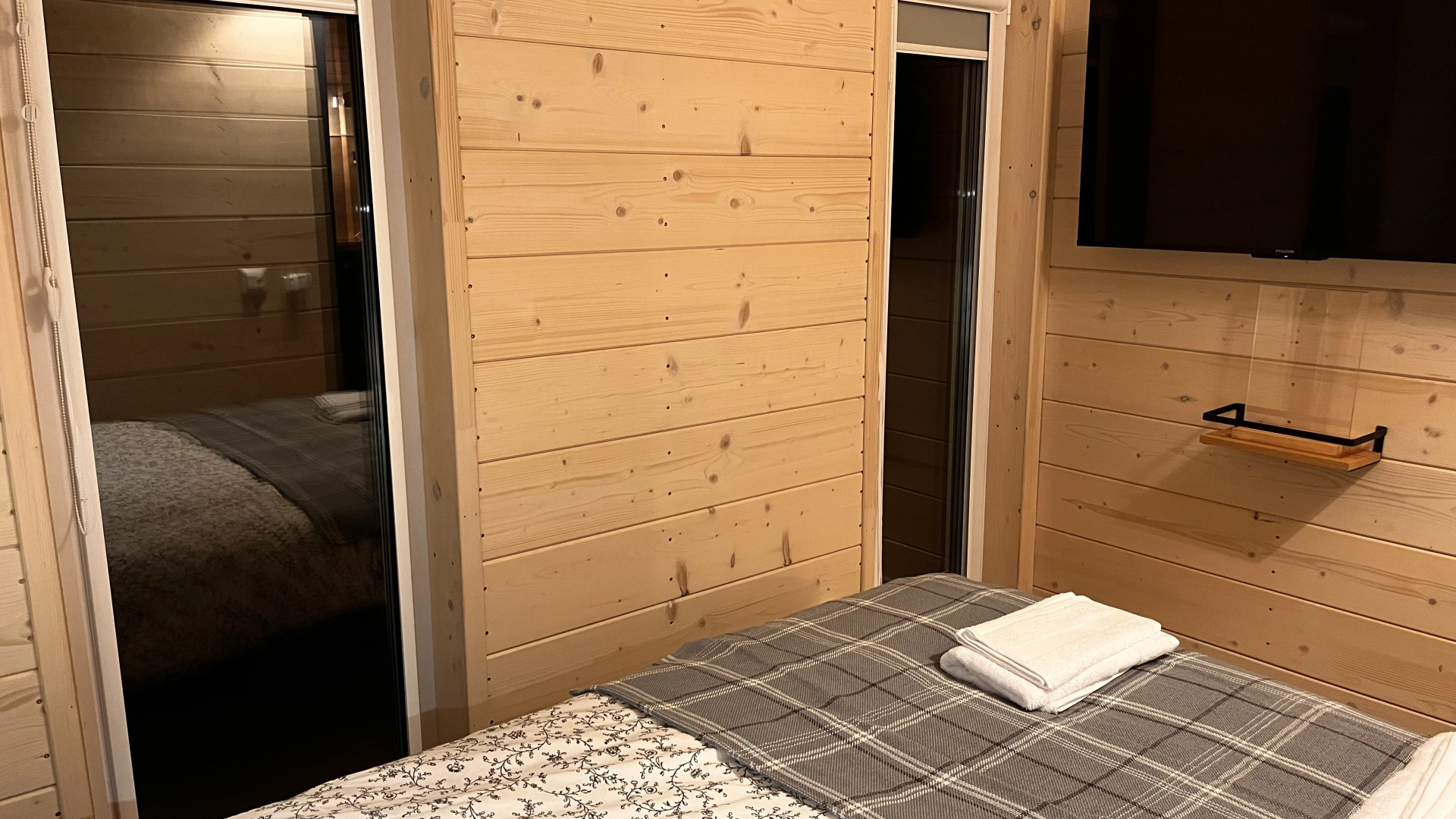 Частный Дом с Видом на Лес и Горы в 15 минутах от Bigwood