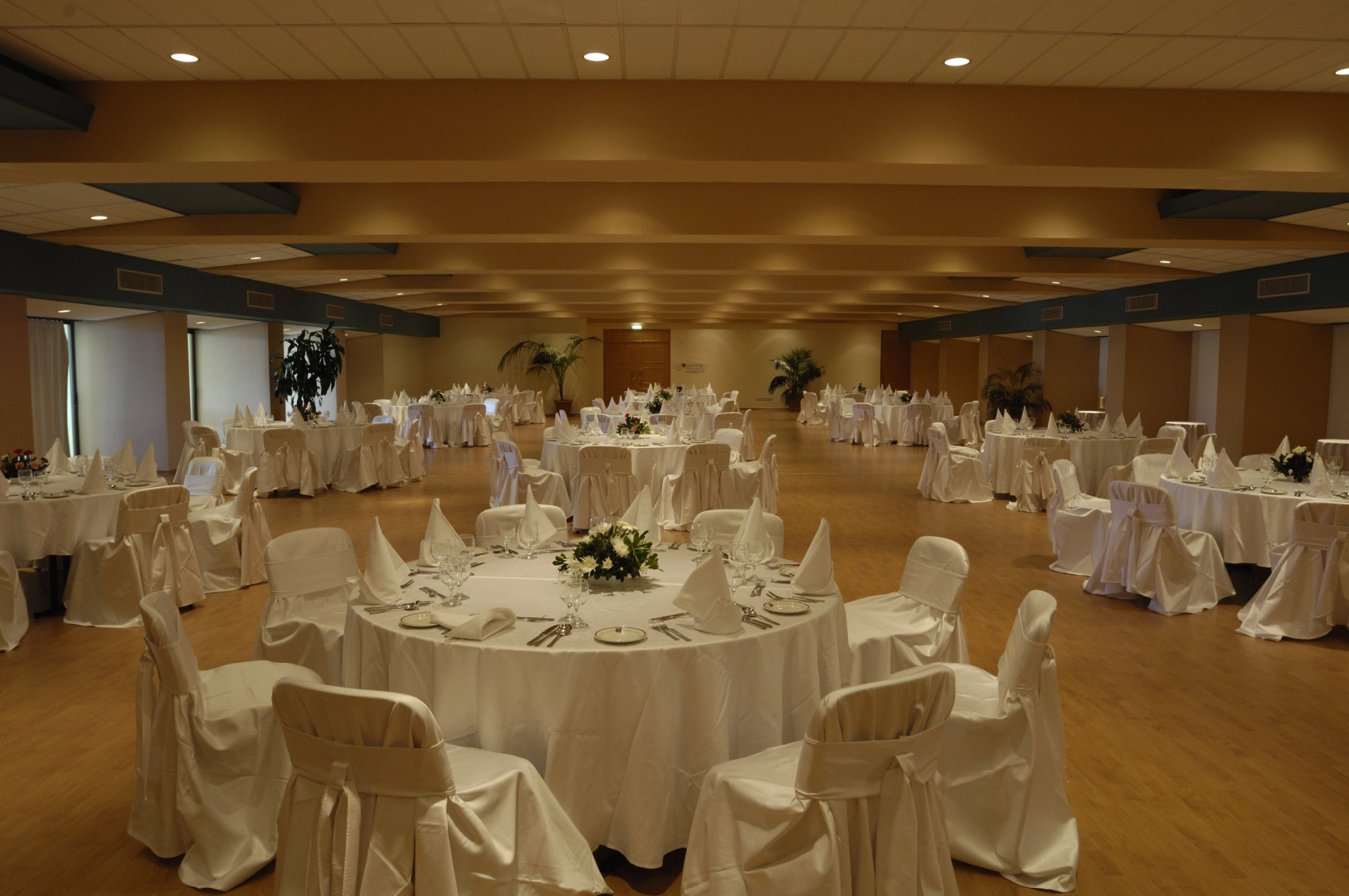 Отель Constantinou Bros Athena Royal Beach