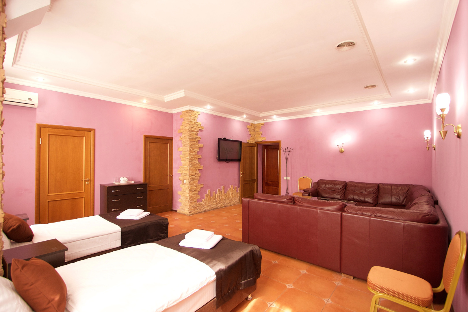 Отель Автодвор