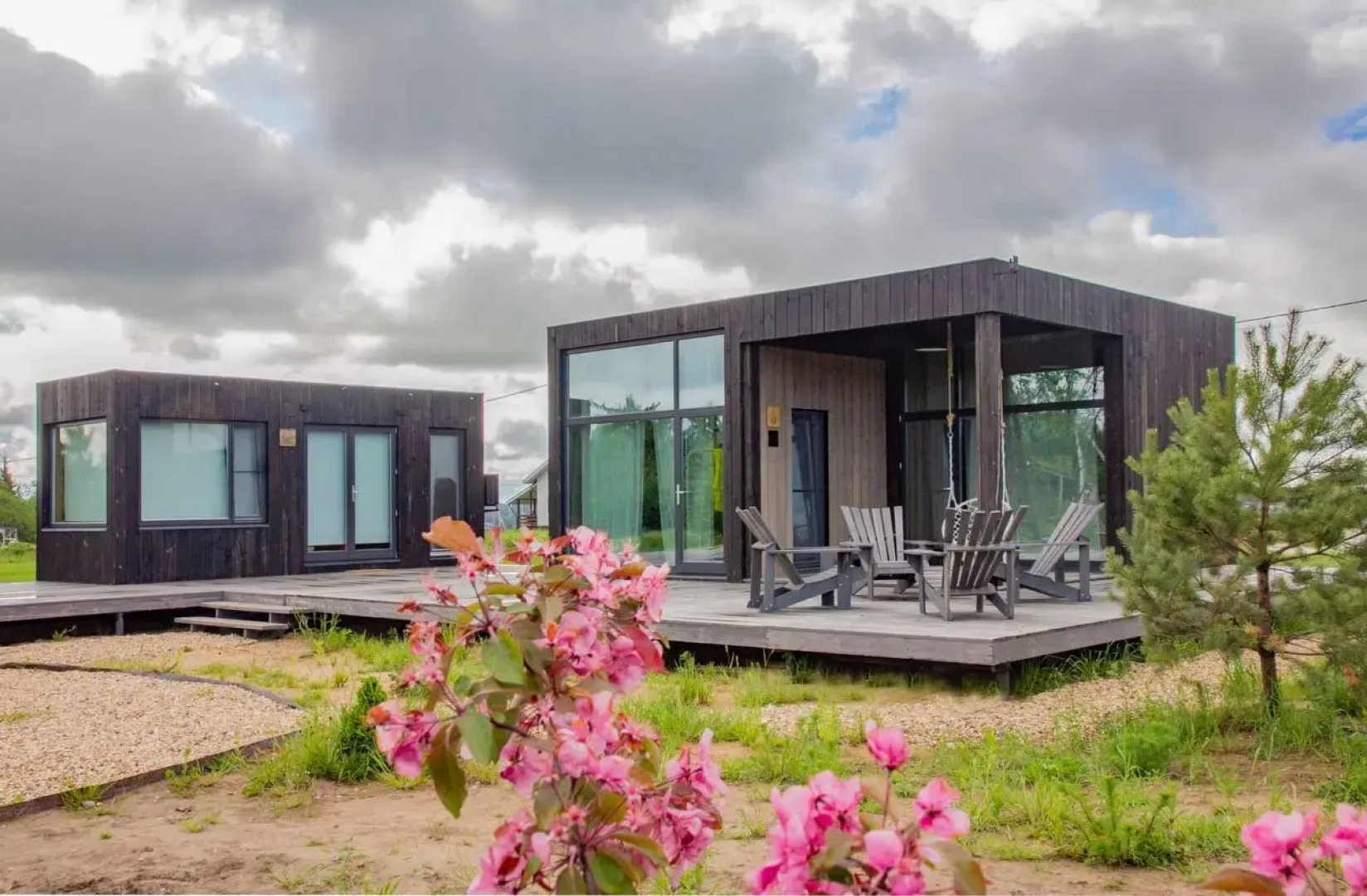 Дом Уютный с панорамными окнами