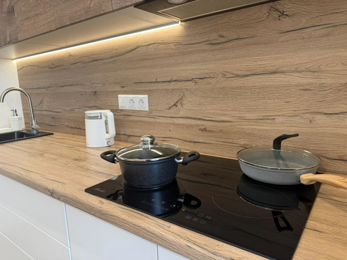 Апартаменты 2 ком евро квартира Пенза ул. Стасова 2а Суткивип