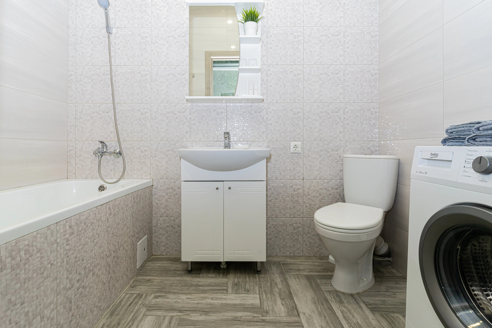 Квартира ЛЮКС Посуточно в ЖК Жигулина Роща