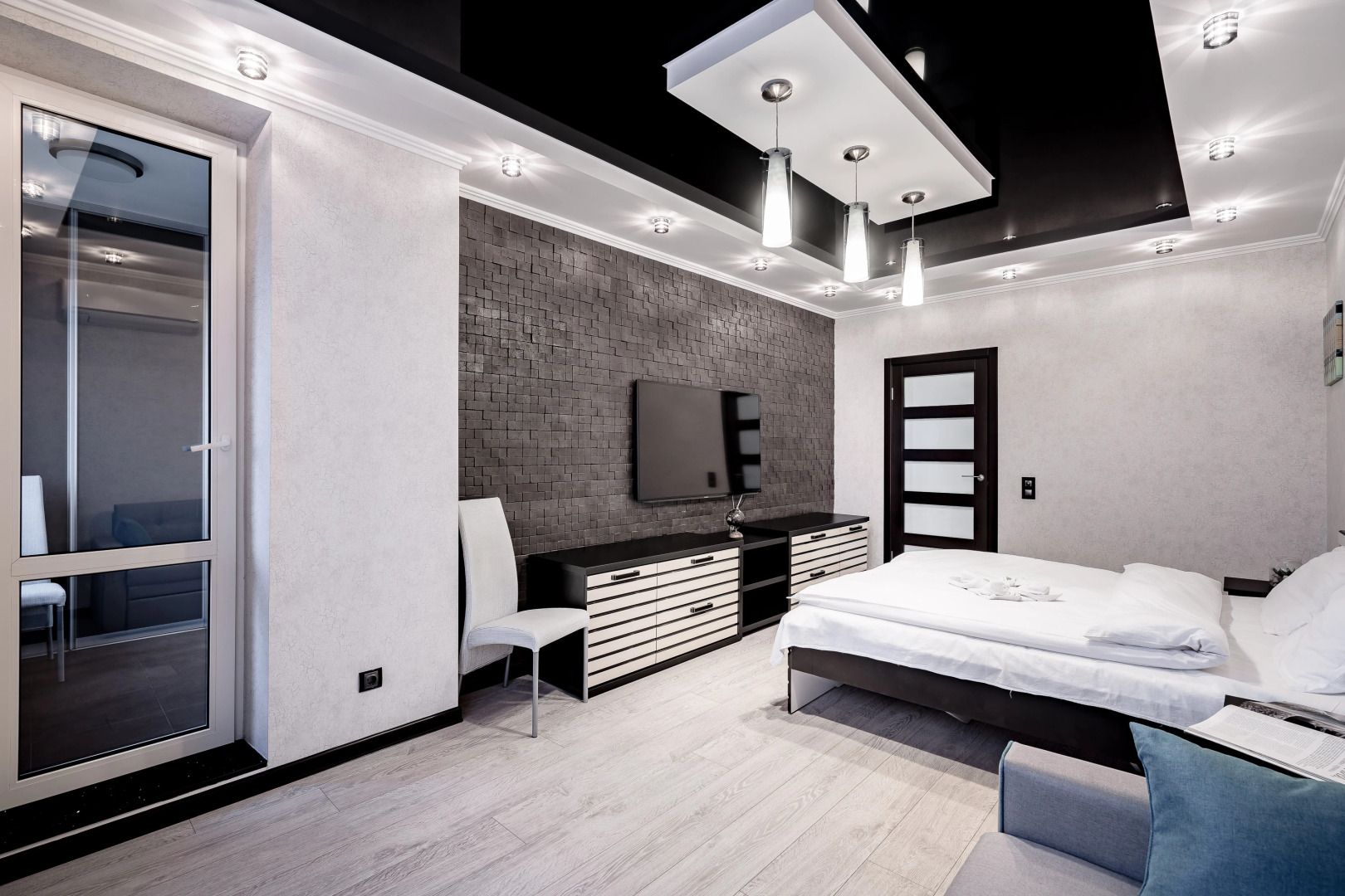 Апартаменты с балконом на Скрыганова