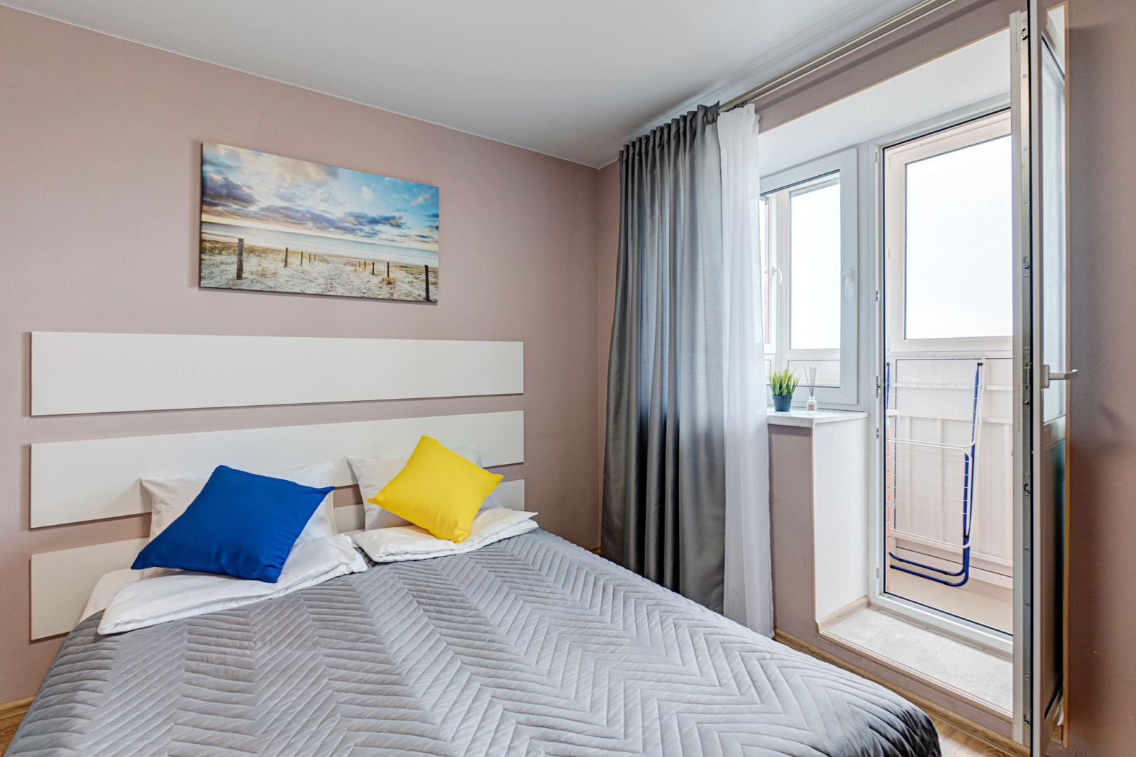 Апартаменты 9 ночей на Есенина