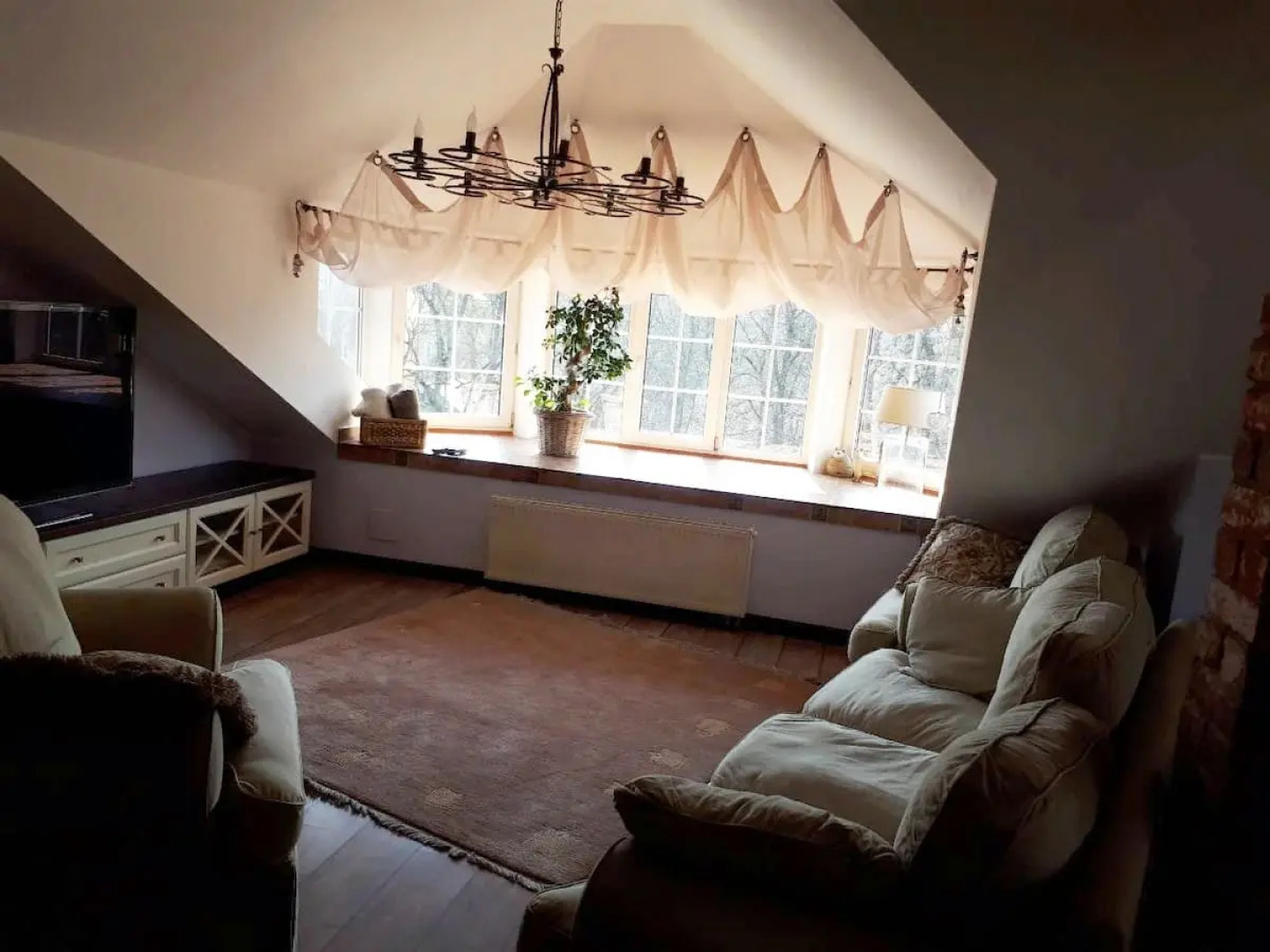 Апартаменты у парка королевы Луизы