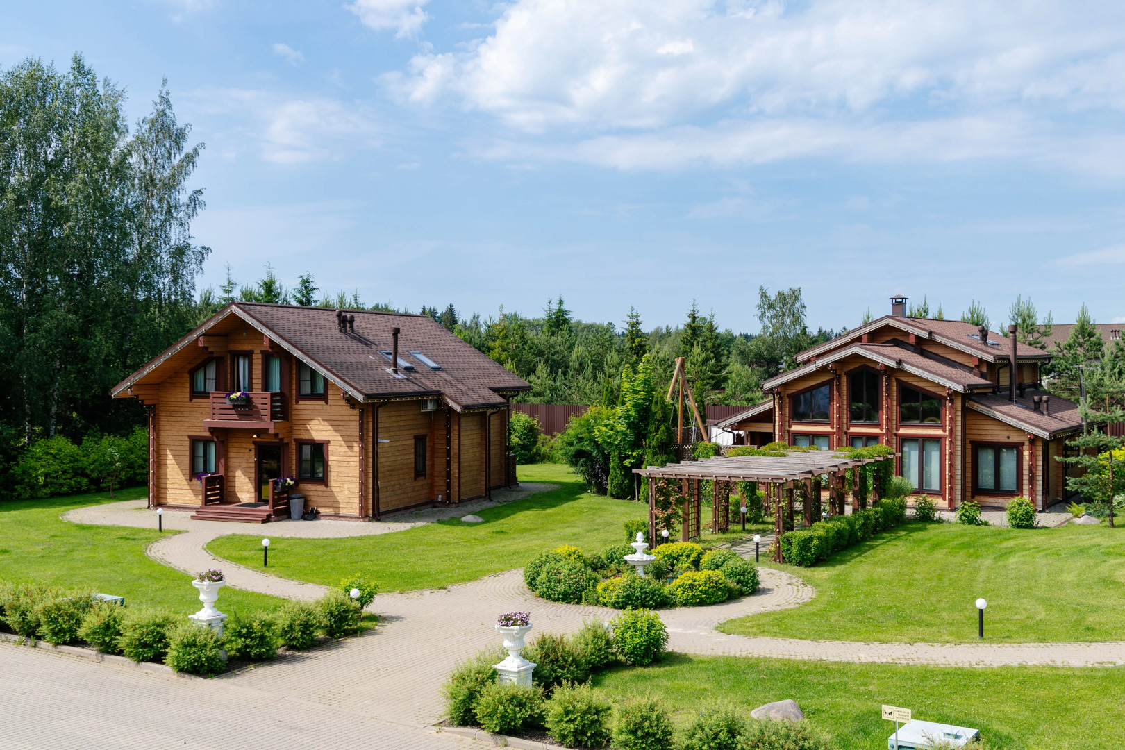 Отель Левада