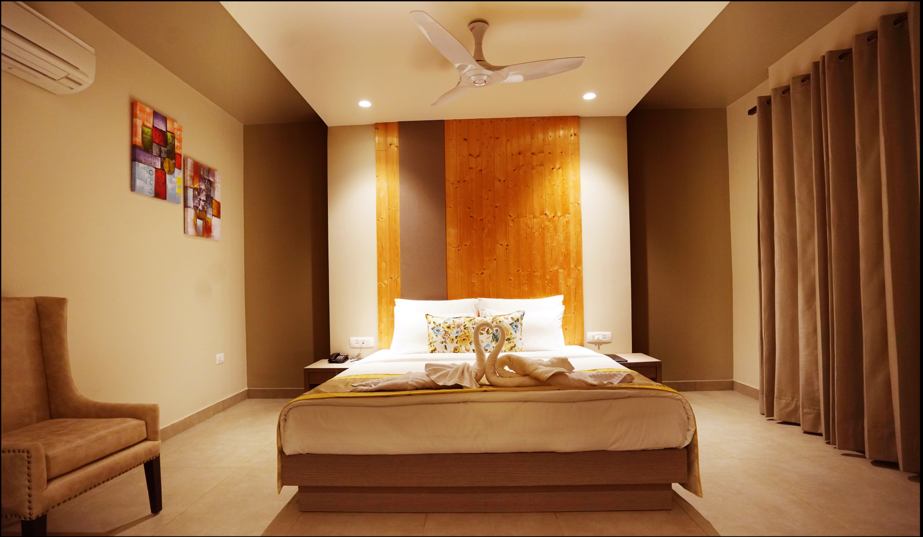 Отель Maplewood Premier