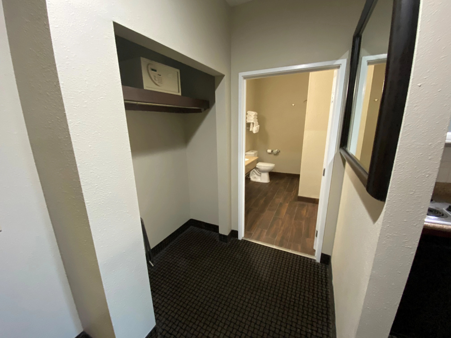 Отель Baymont Inn and Suites