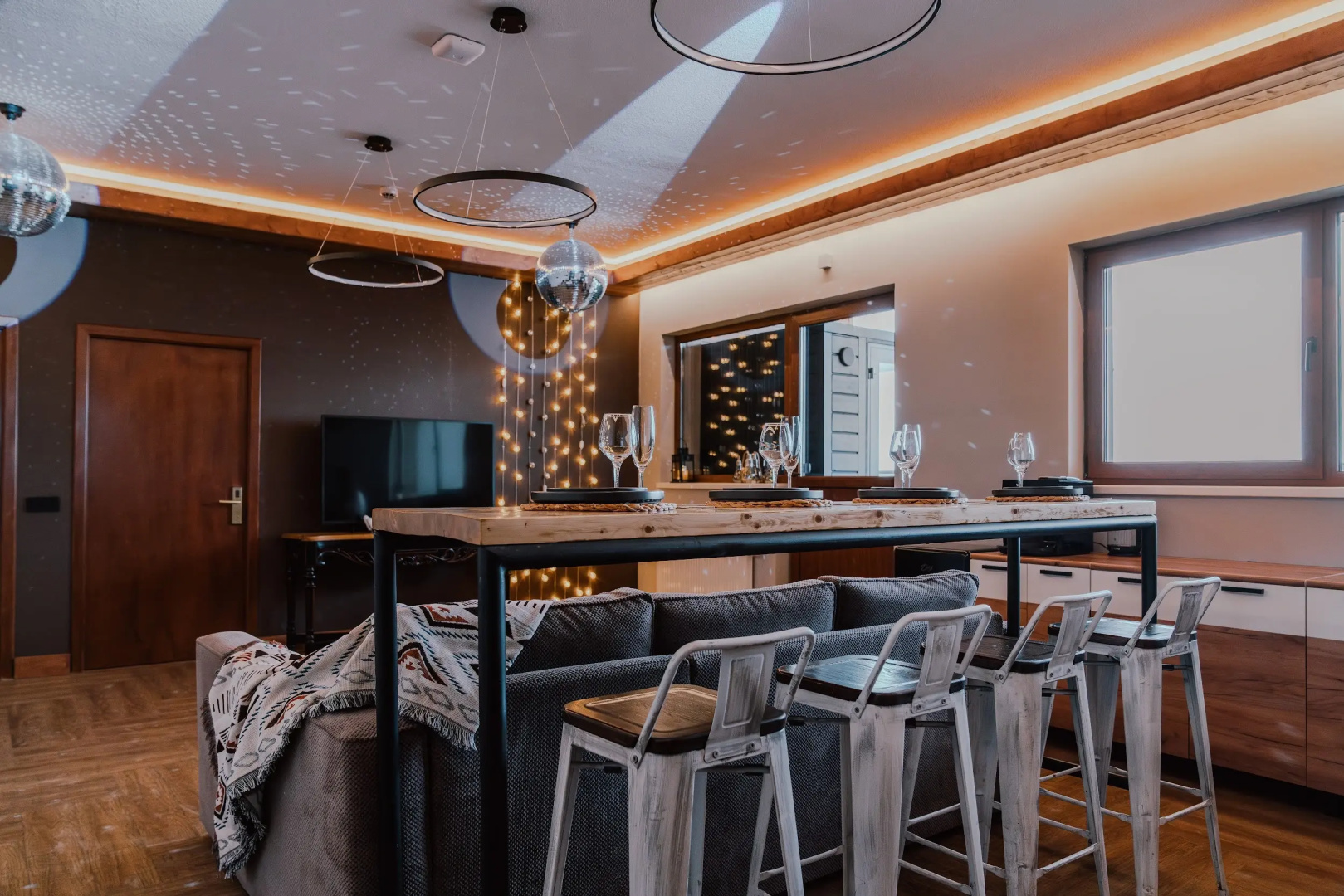 Отель BoogelWoogel Bar&Hotel Rosa Khutor
