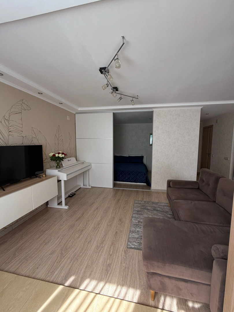 Квартира уютная с хорошим расположением на квартале