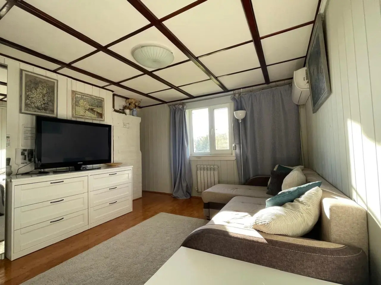 Частный дом Домик у воды